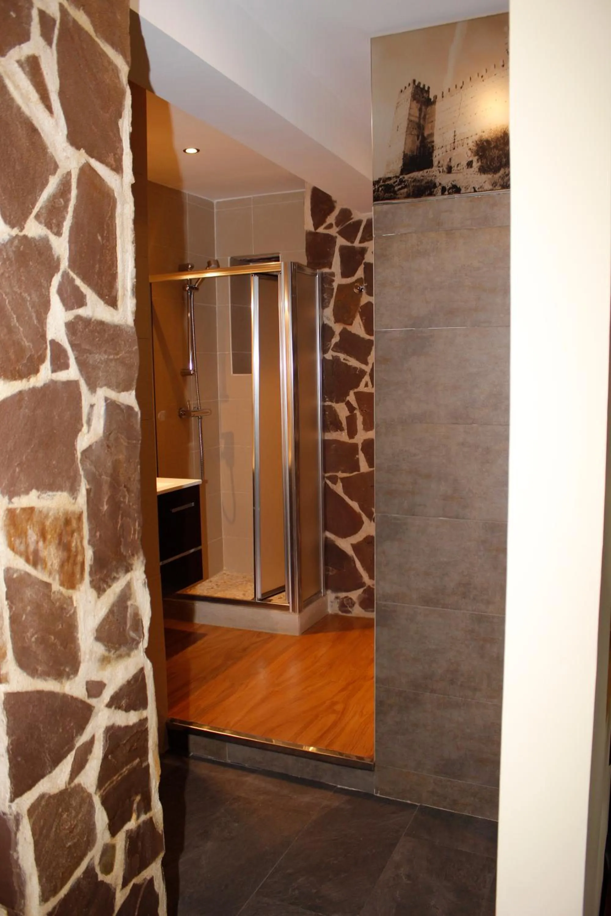 Shower in Palacete Maria Rosa