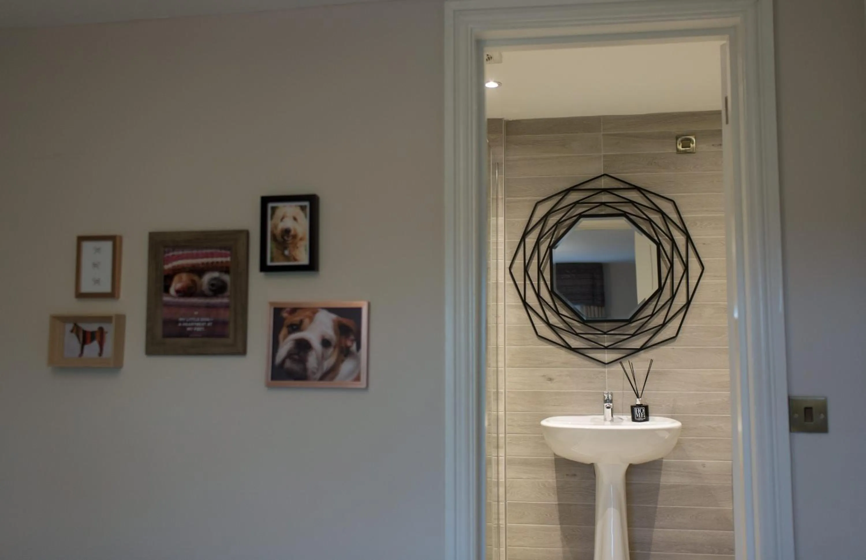 Bathroom in The Dog in Over Peover