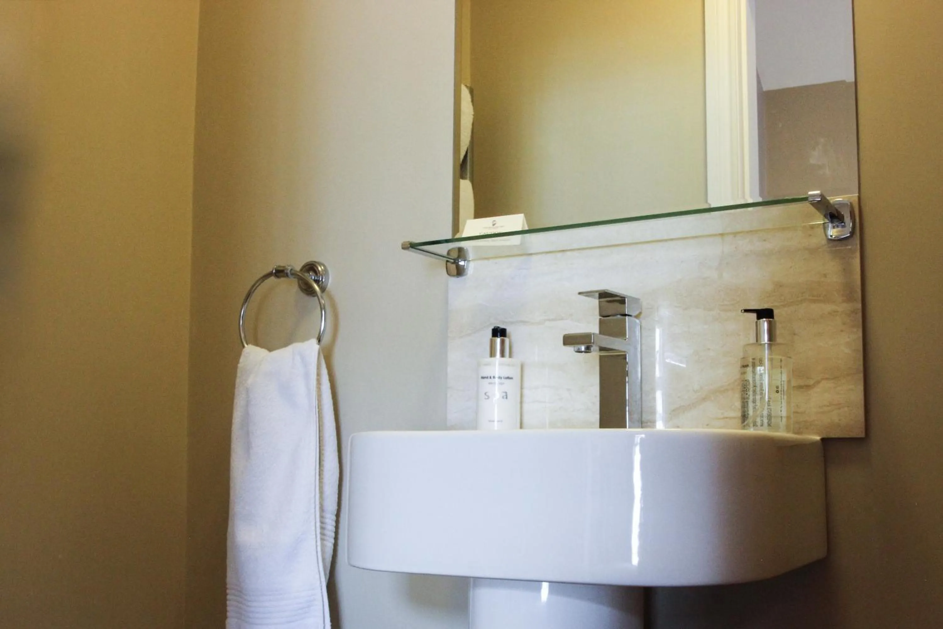 Double Room in The Badger Inn