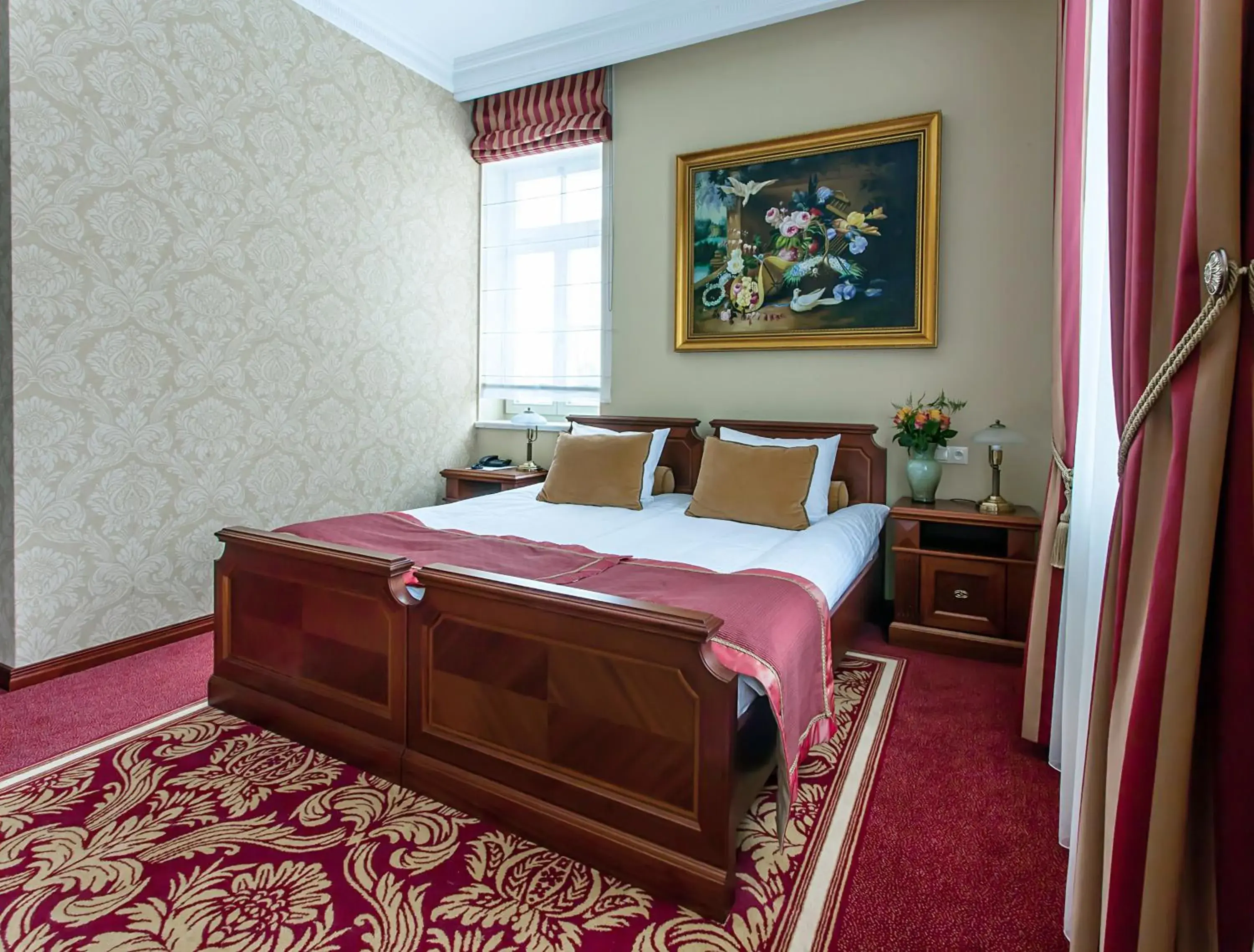 Deluxe Double or Twin Room in Pałac Żelechów Spa & Wellness Deluxe Double or Twin Room in Pałac Żelechów Spa & Wellness