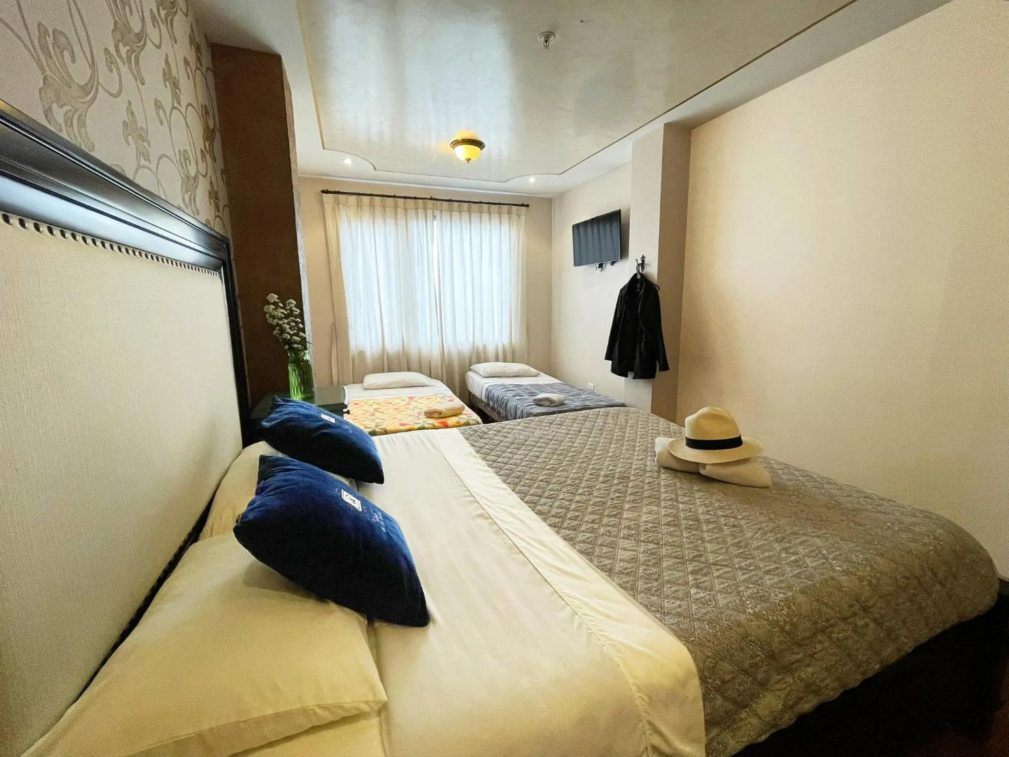Bed in Hotel Azul de la Plaza by Chat Noir