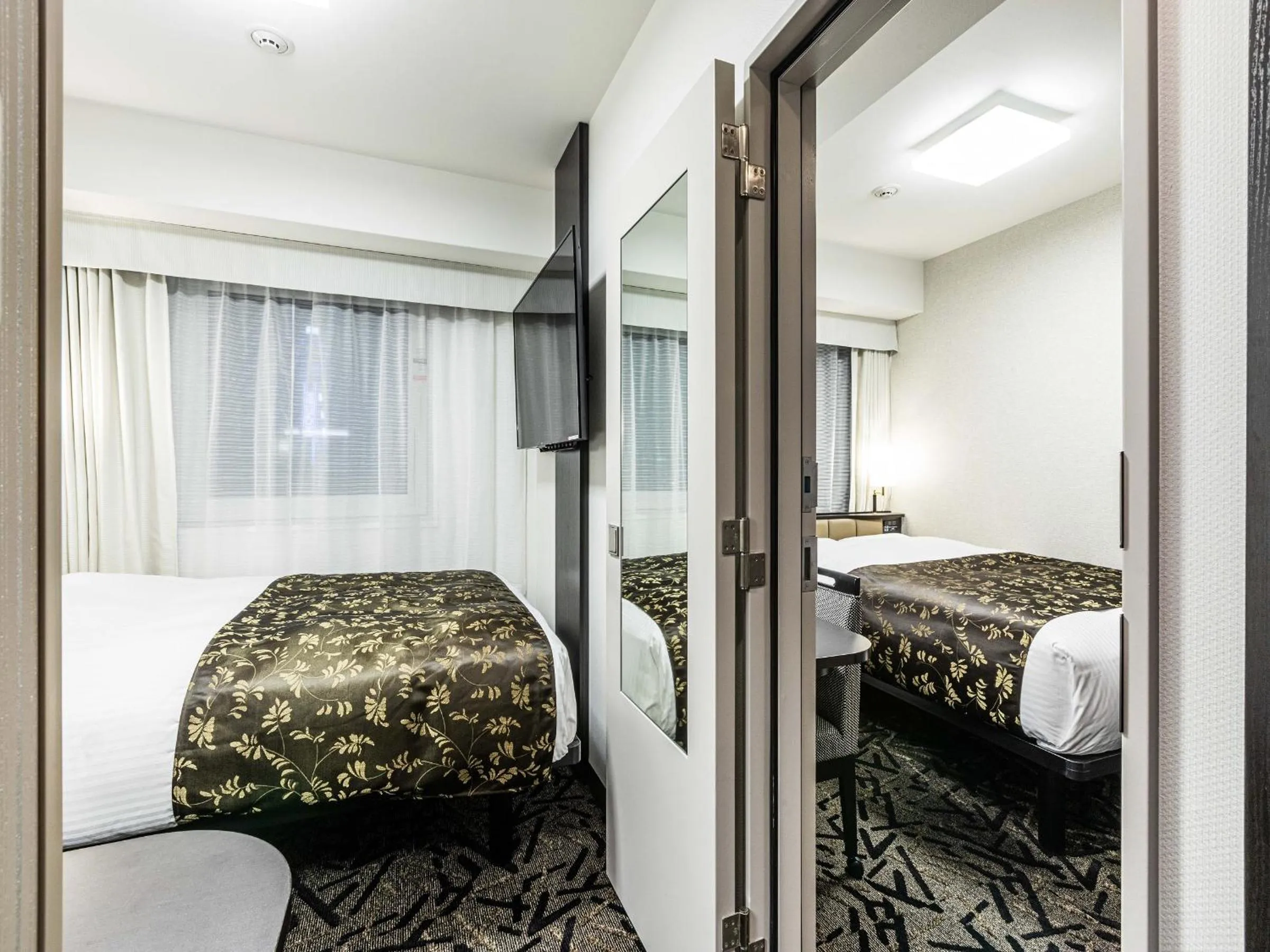 Connecting Room in APA Hotel Nambaminami Ebisucho Eki Shinsekai