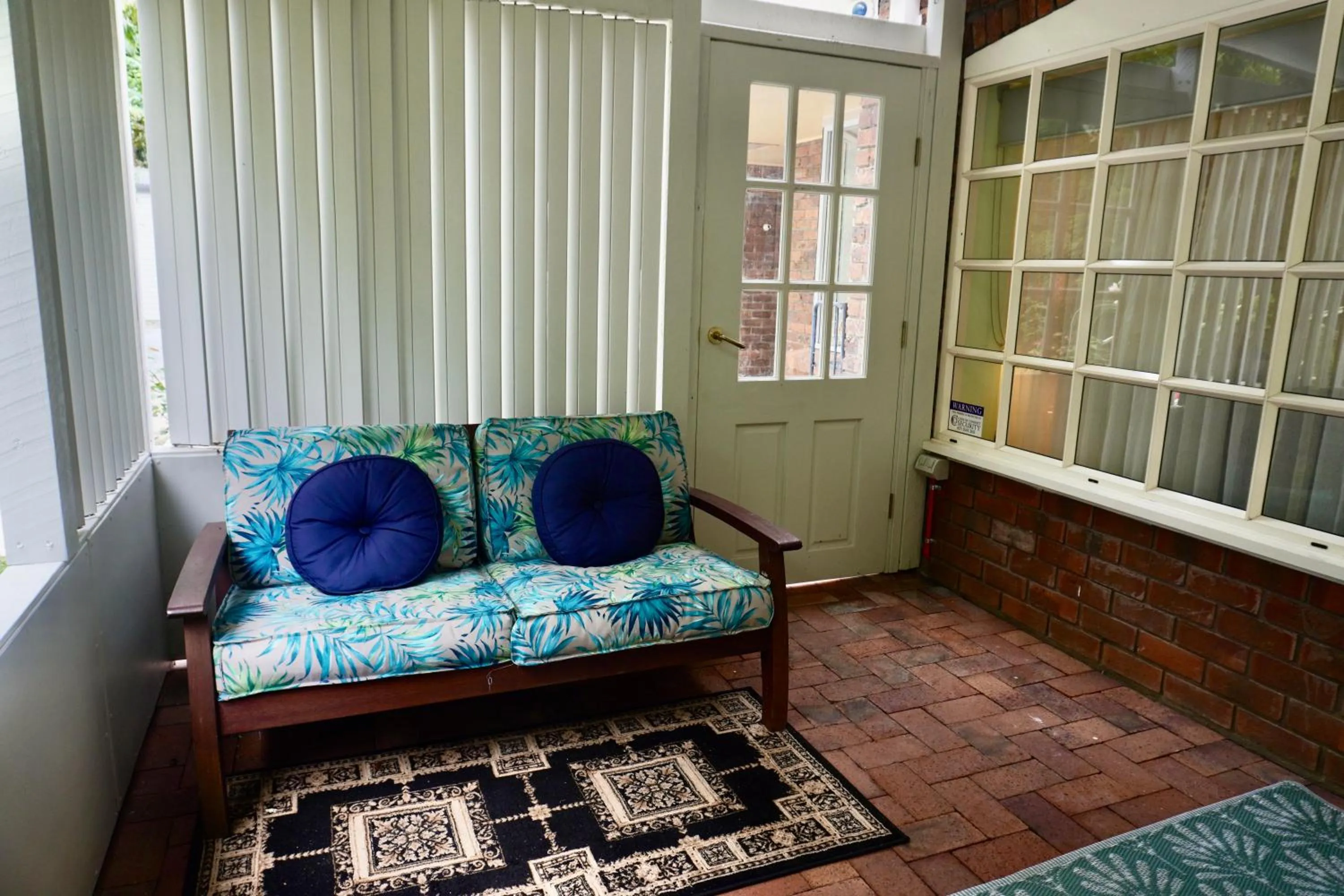 Balcony/Terrace in Curtis Falls Studio-Apartment