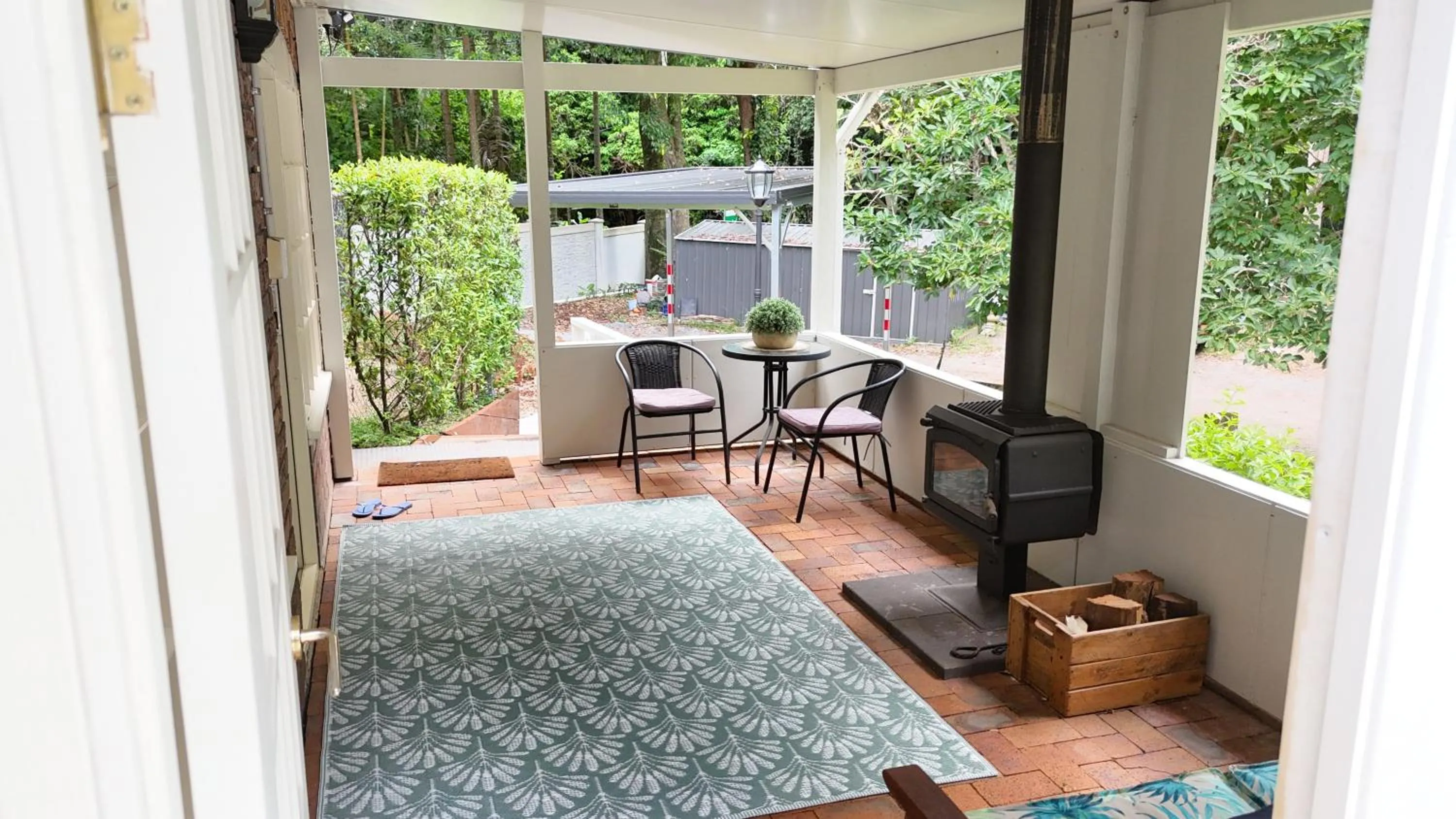 Balcony/Terrace in Curtis Falls Studio-Apartment