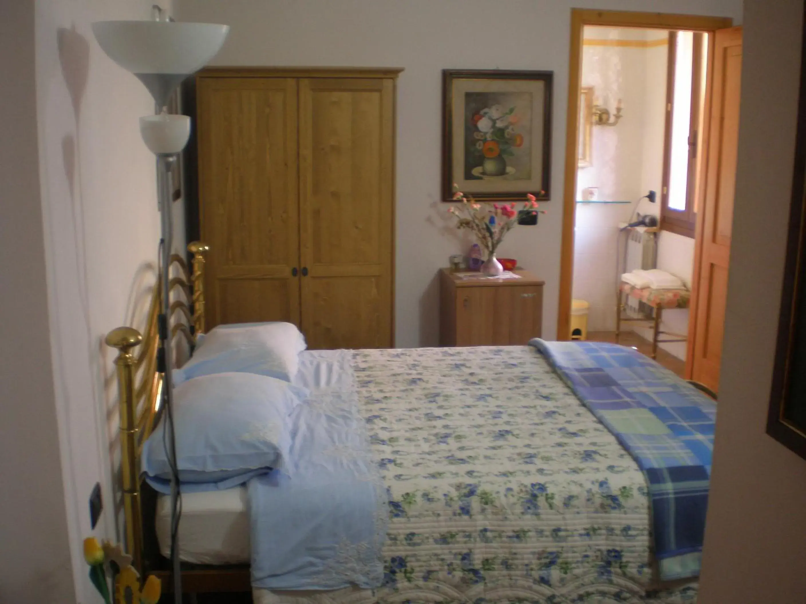 Double Room with Private Bathroom in Bed & Breakfast Il Giardino Double Room with Private Bathroom in Bed & Breakfast Il Giardino