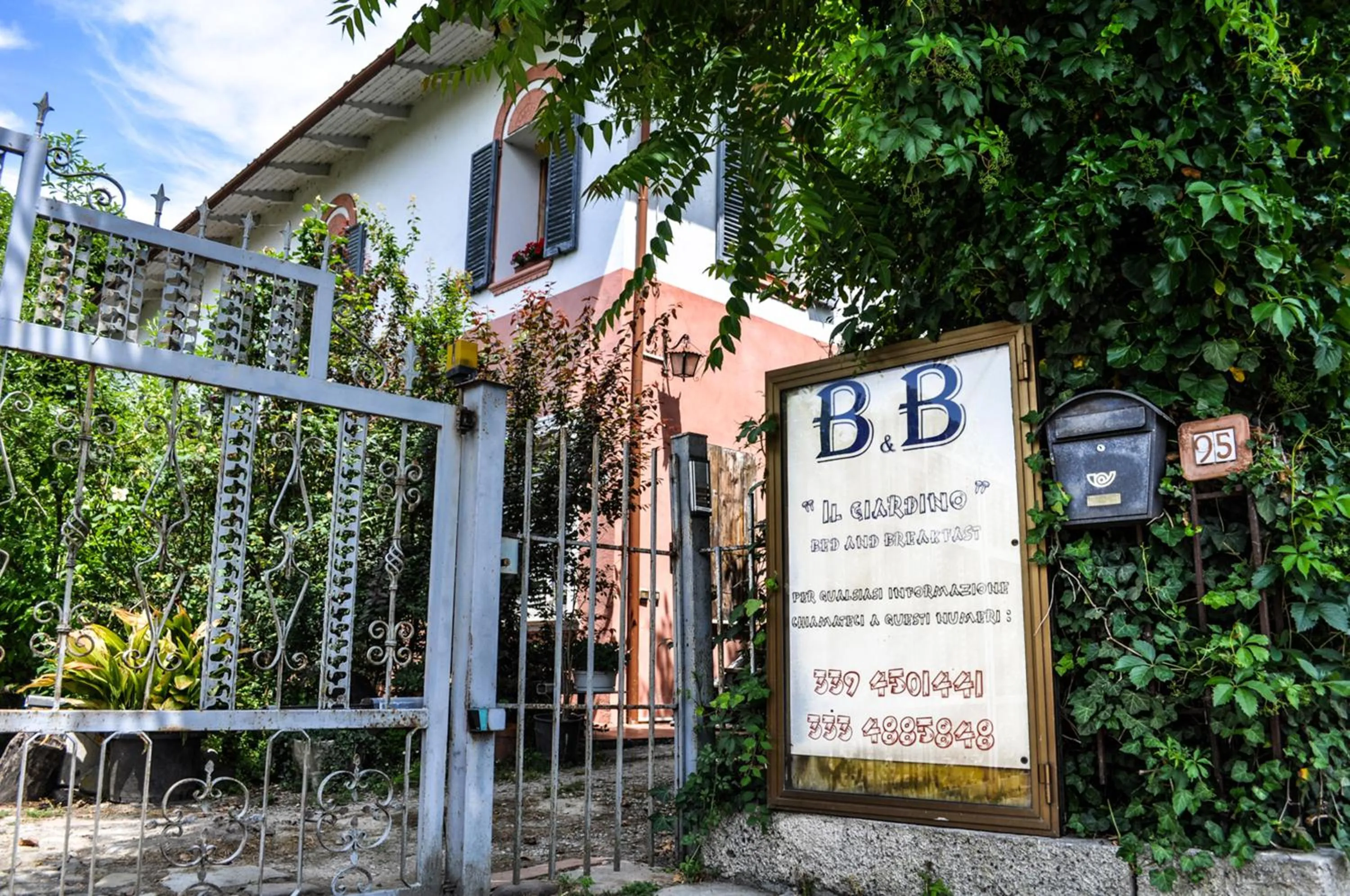 Facade/entrance in Bed & Breakfast Il Giardino