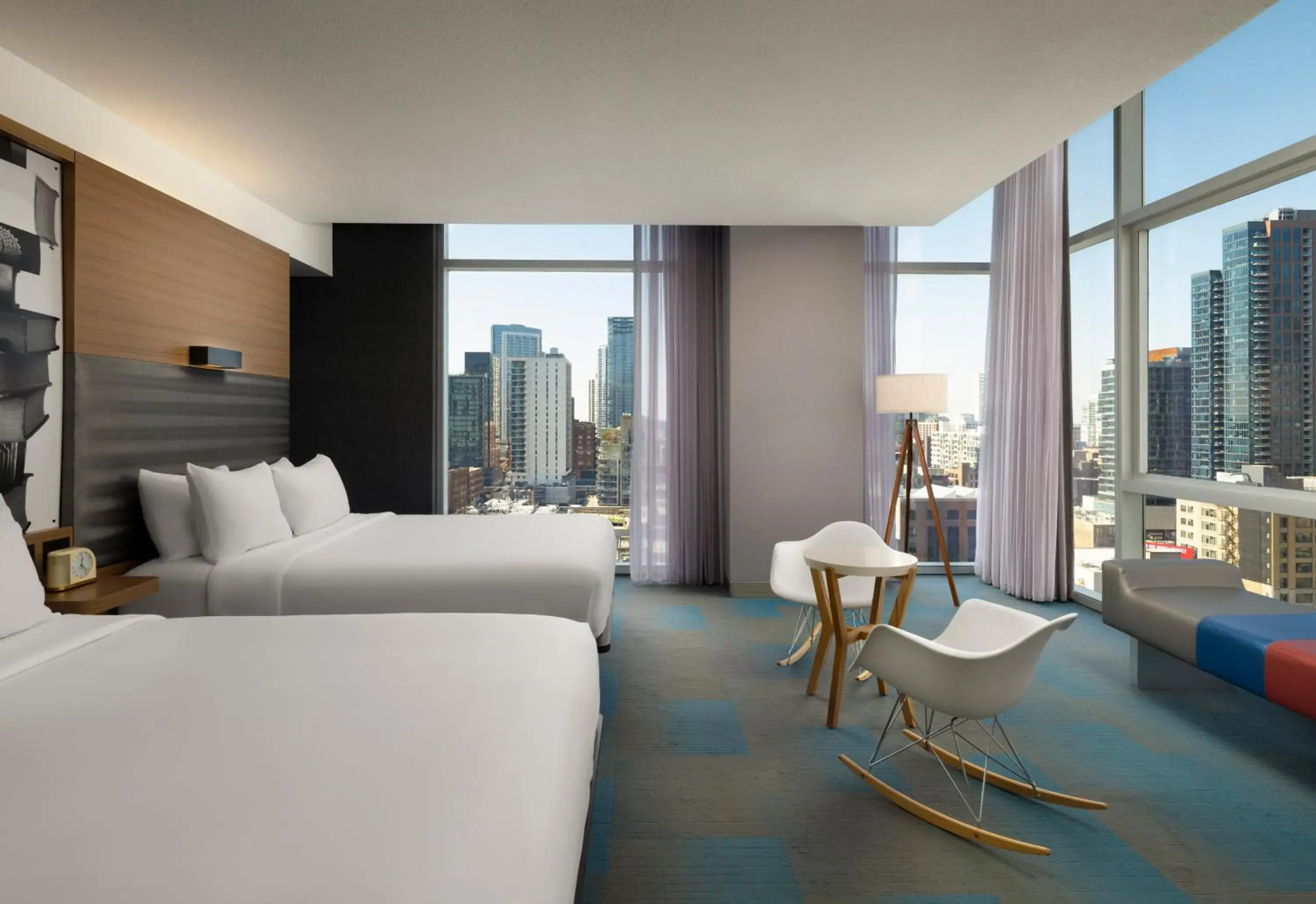 Corner Room with Two Queen Beds in Aloft Chicago Downtown River North Corner Room with Two Queen Beds in Aloft Chicago Downtown River North