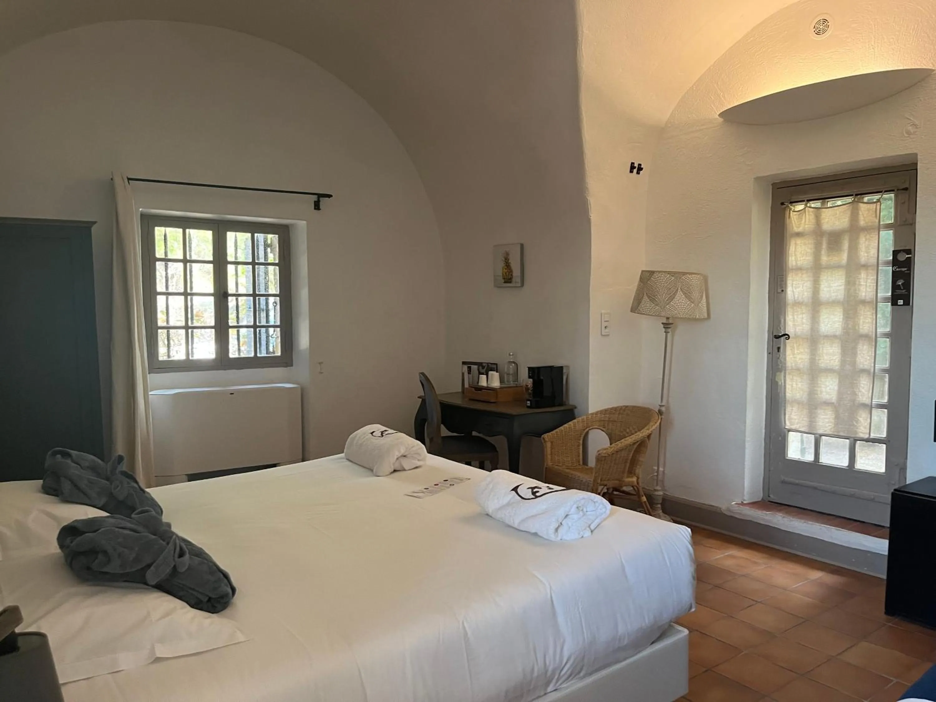 Bedroom, Bed in Garrigae Abbaye de Sainte Croix
