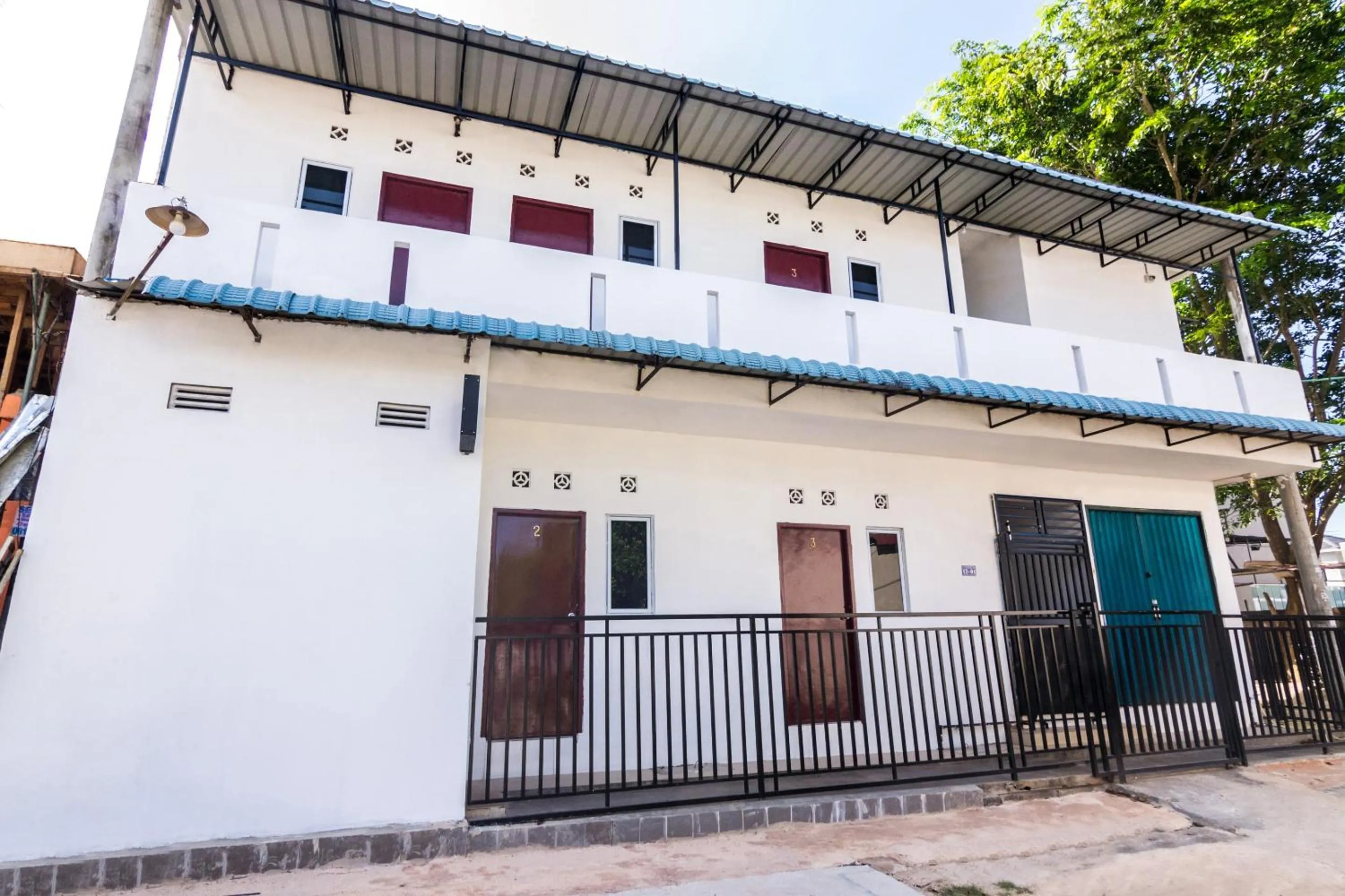 Facade/entrance in OYO Life 2670 Aline Kost