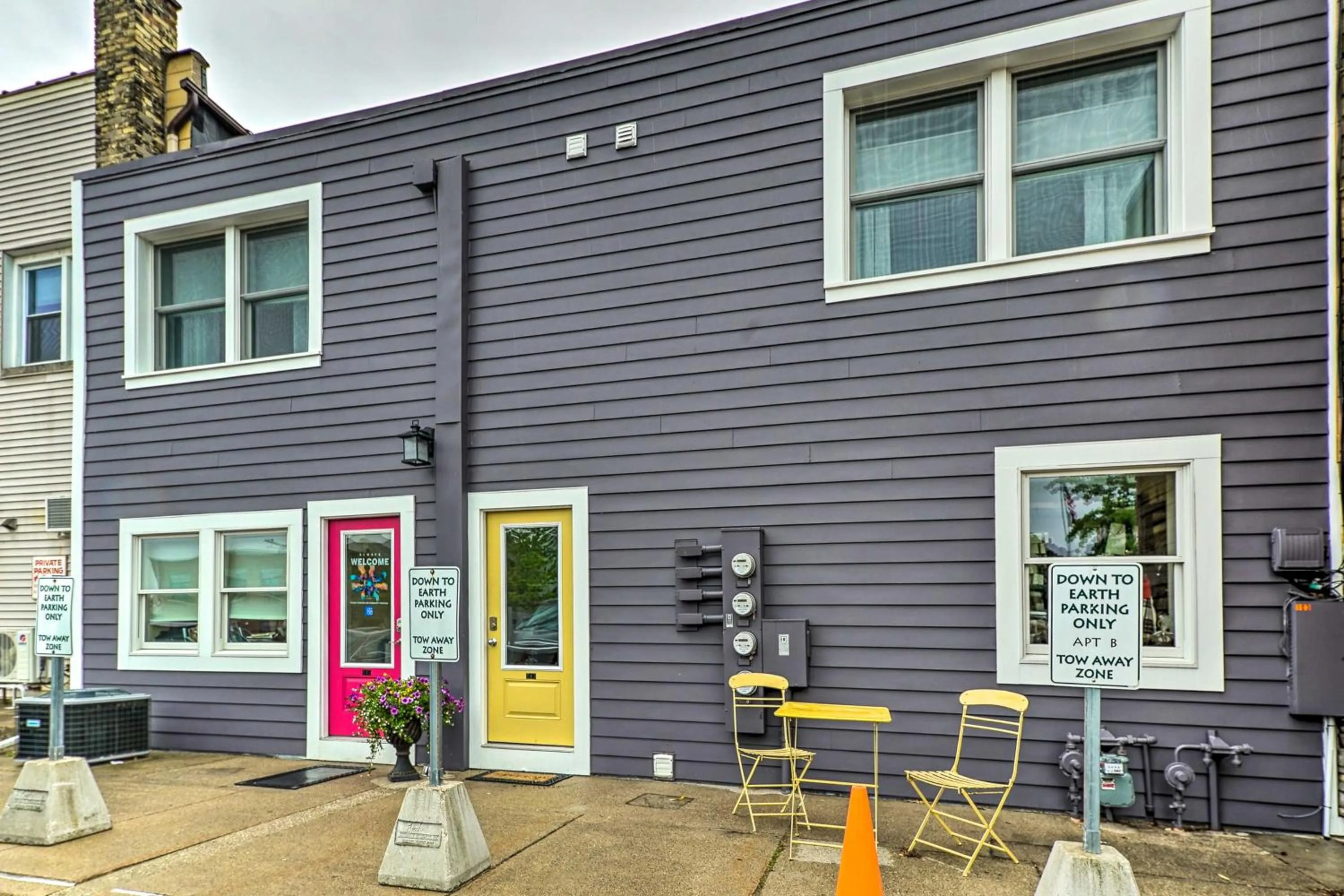 Downtown Grand Haven Apt Less Than 1 Mi to Lake Michigan