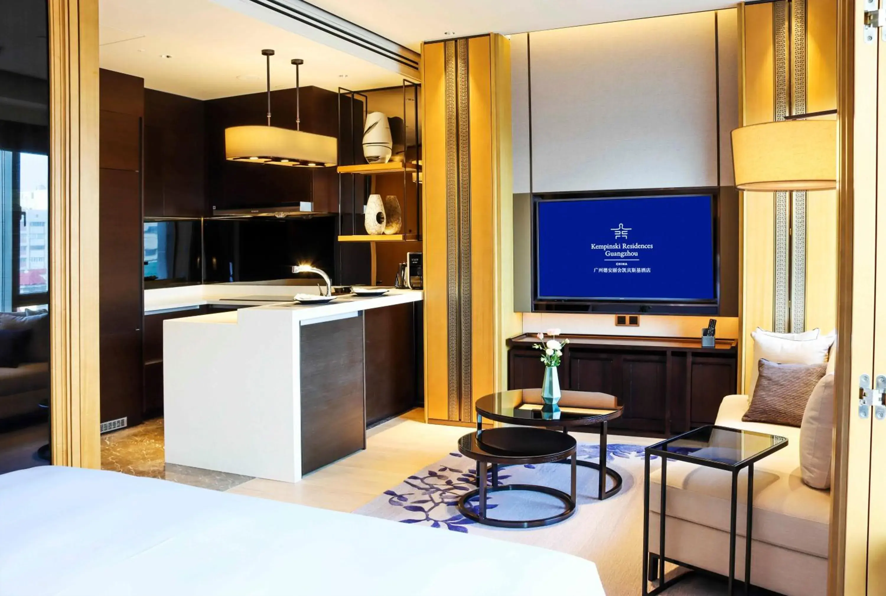 Superior Room King - single occupancy in Kempinski Residences Guangzhou Superior Room King - single occupancy in Kempinski Residences Guangzhou