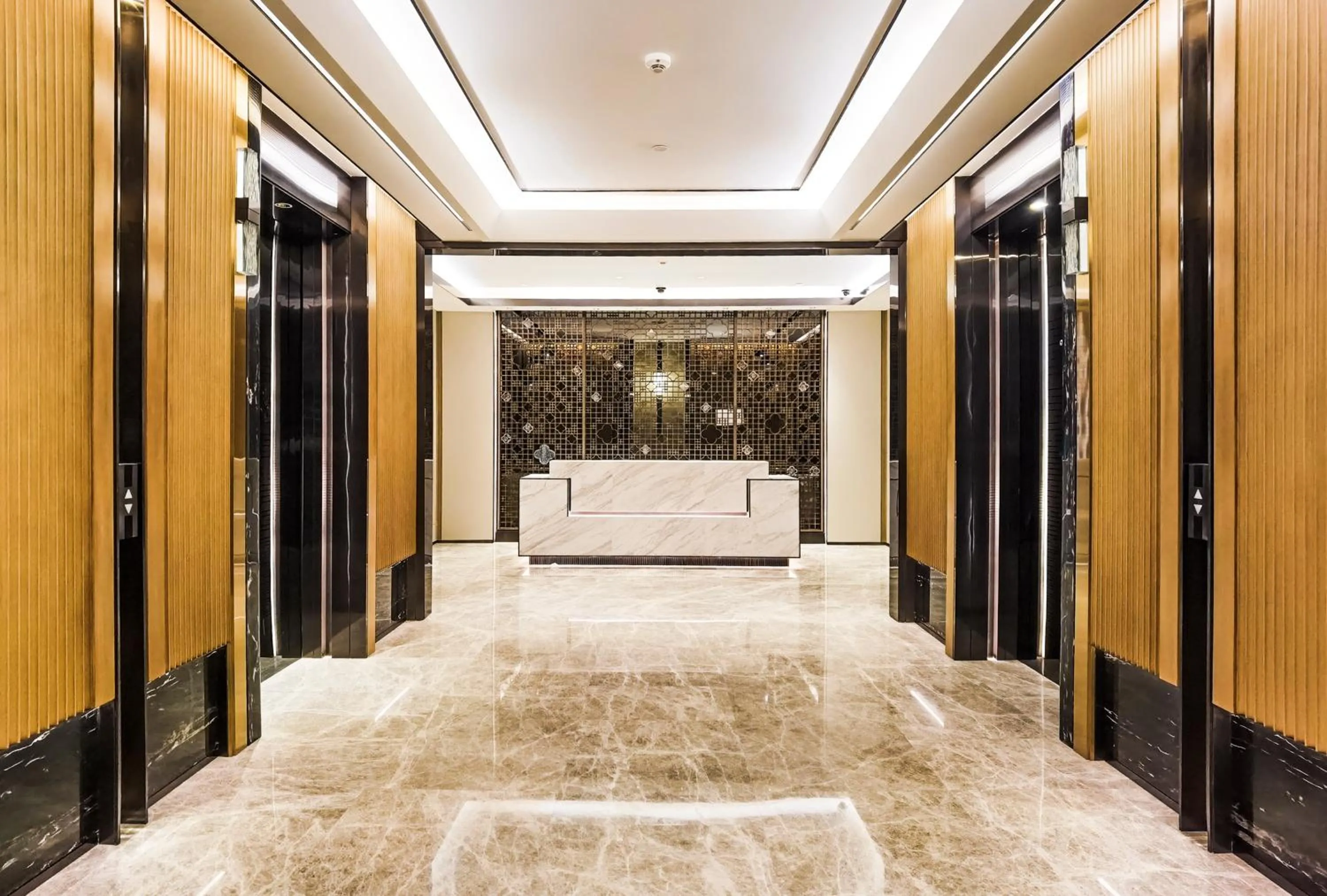 Restaurant/places to eat, Bed in Kempinski Residences Guangzhou