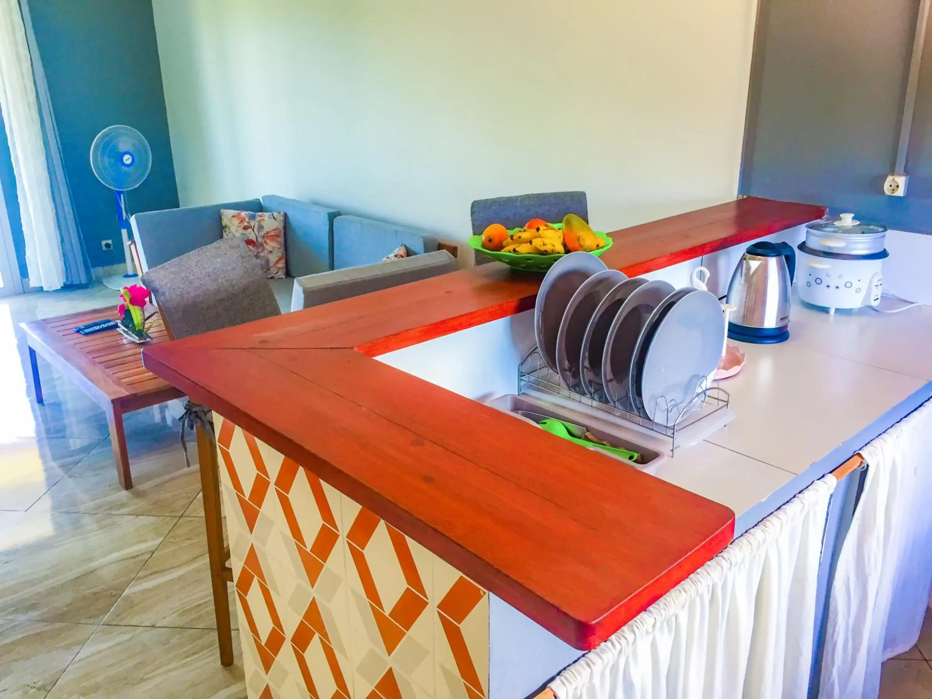 Coffee/tea facilities in Cambria Hotel