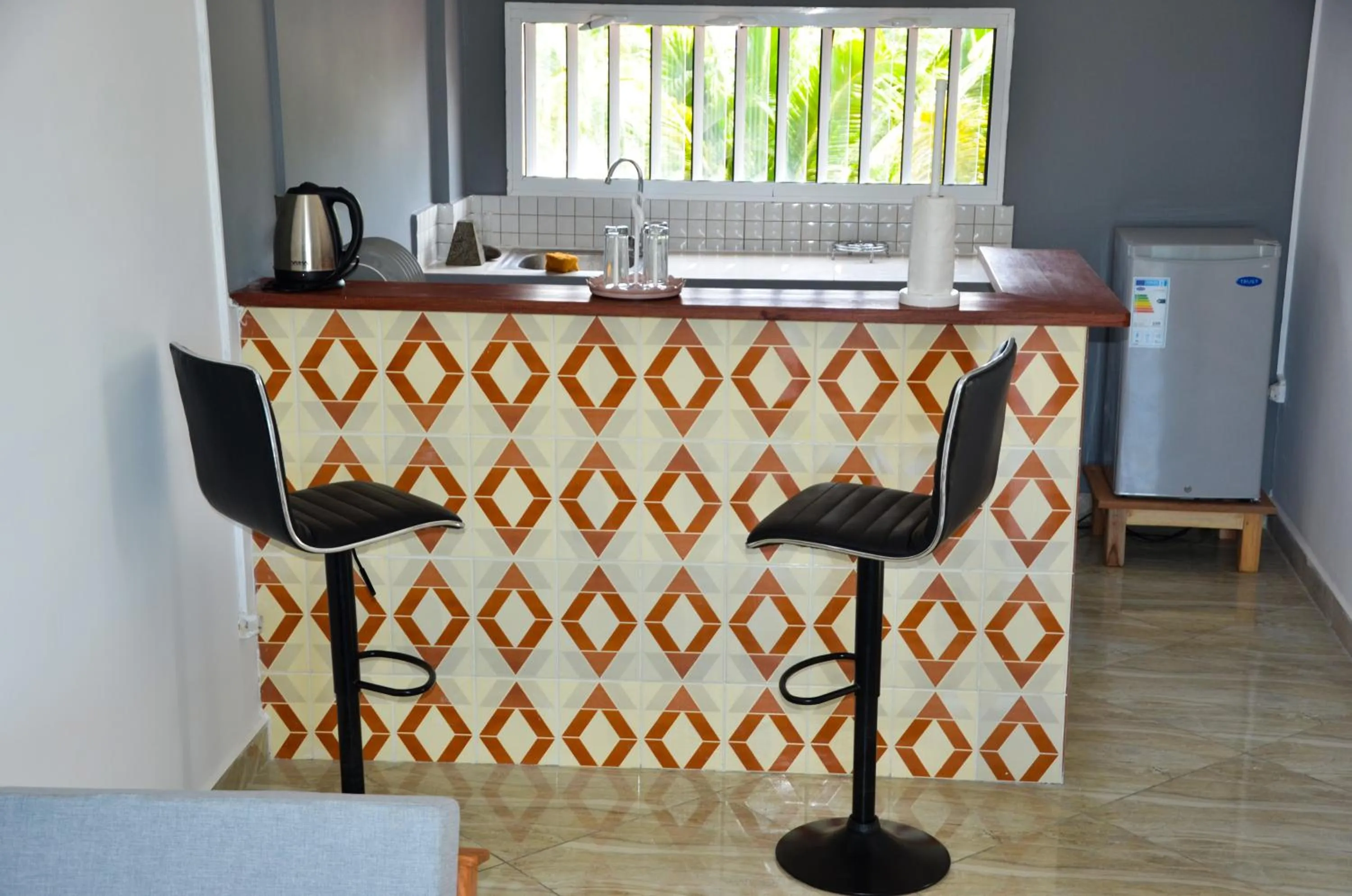 Coffee/tea facilities in Cambria Hotel