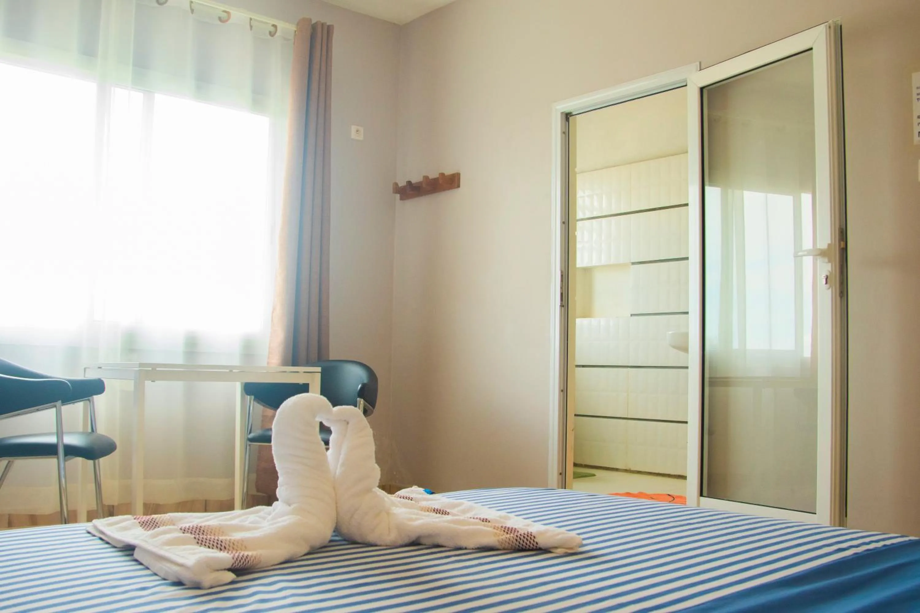 Bed in Cambria Hotel