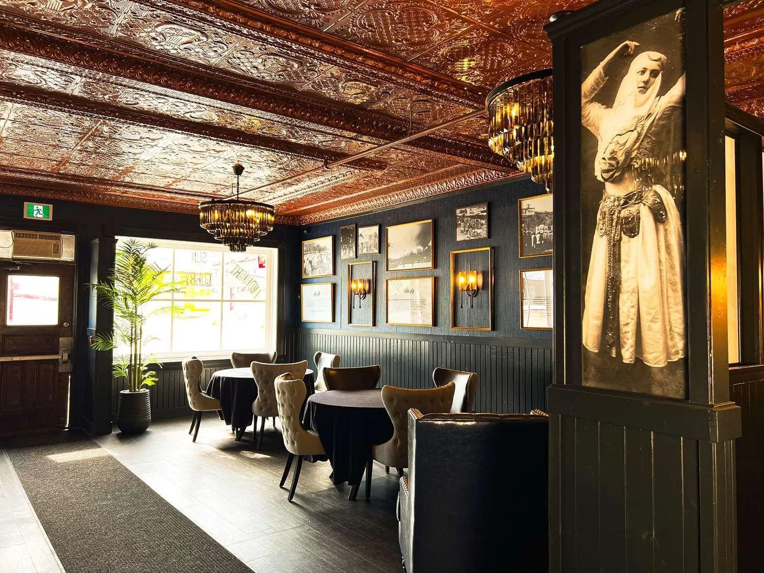 Lobby or reception in Midnight Sun, a Coast Hotel