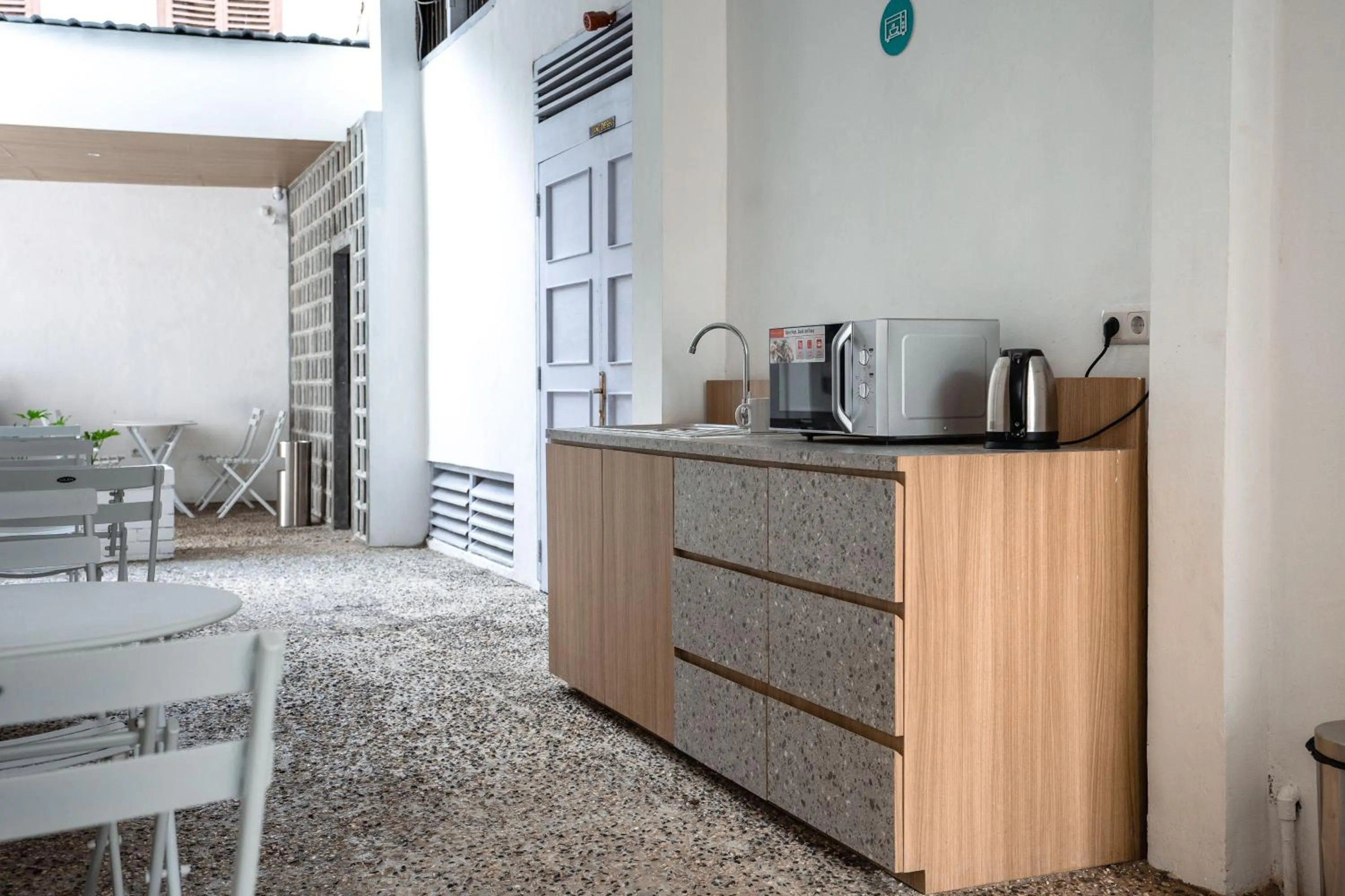 Coffee/tea facilities in Bobopod Kota Lama, Semarang