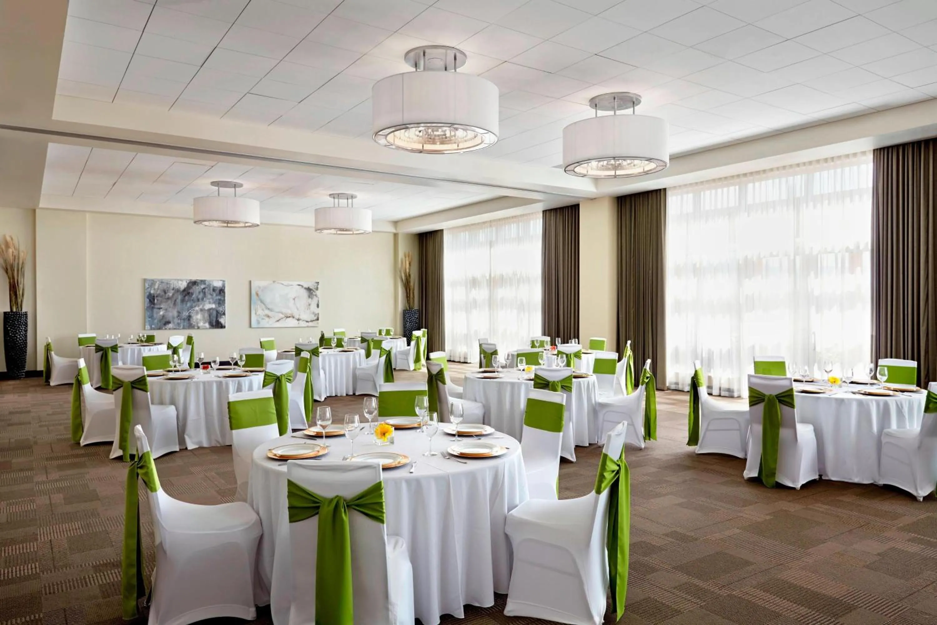 Banquet/Function facilities in Four Points by Sheraton Kelowna Airport