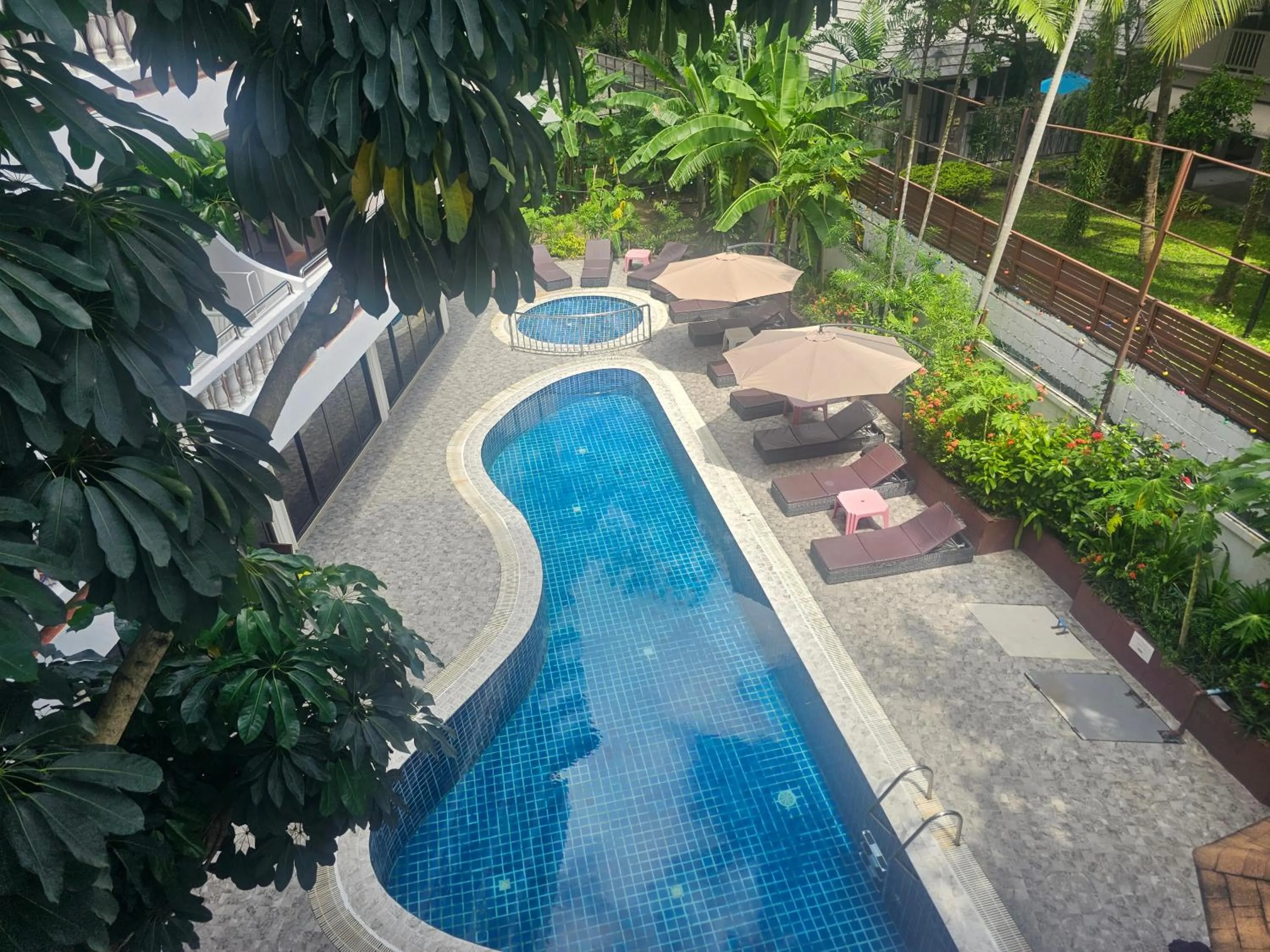 Patong Central Residence and Apartment