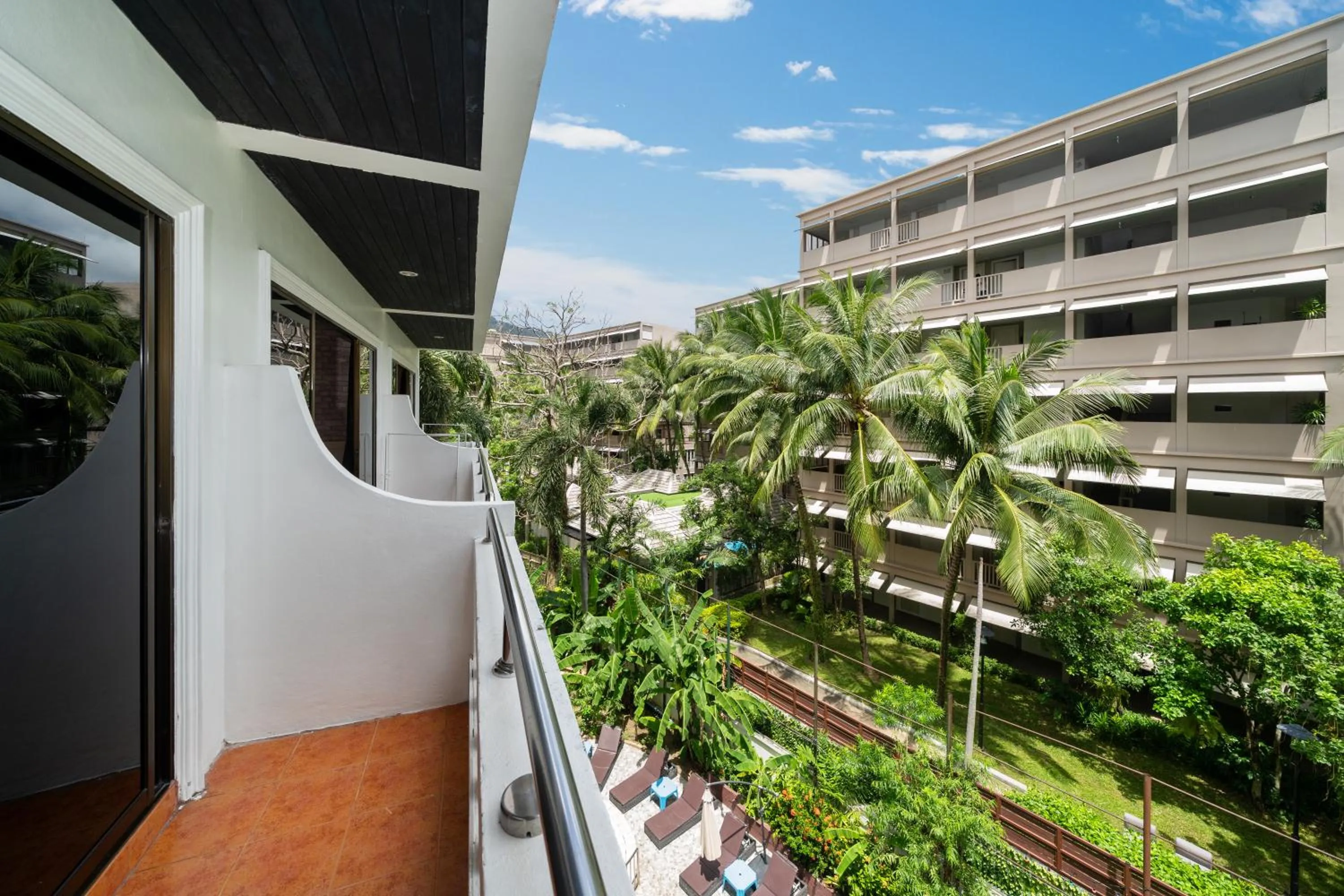 Property building in Patong Central Residence and Apartment