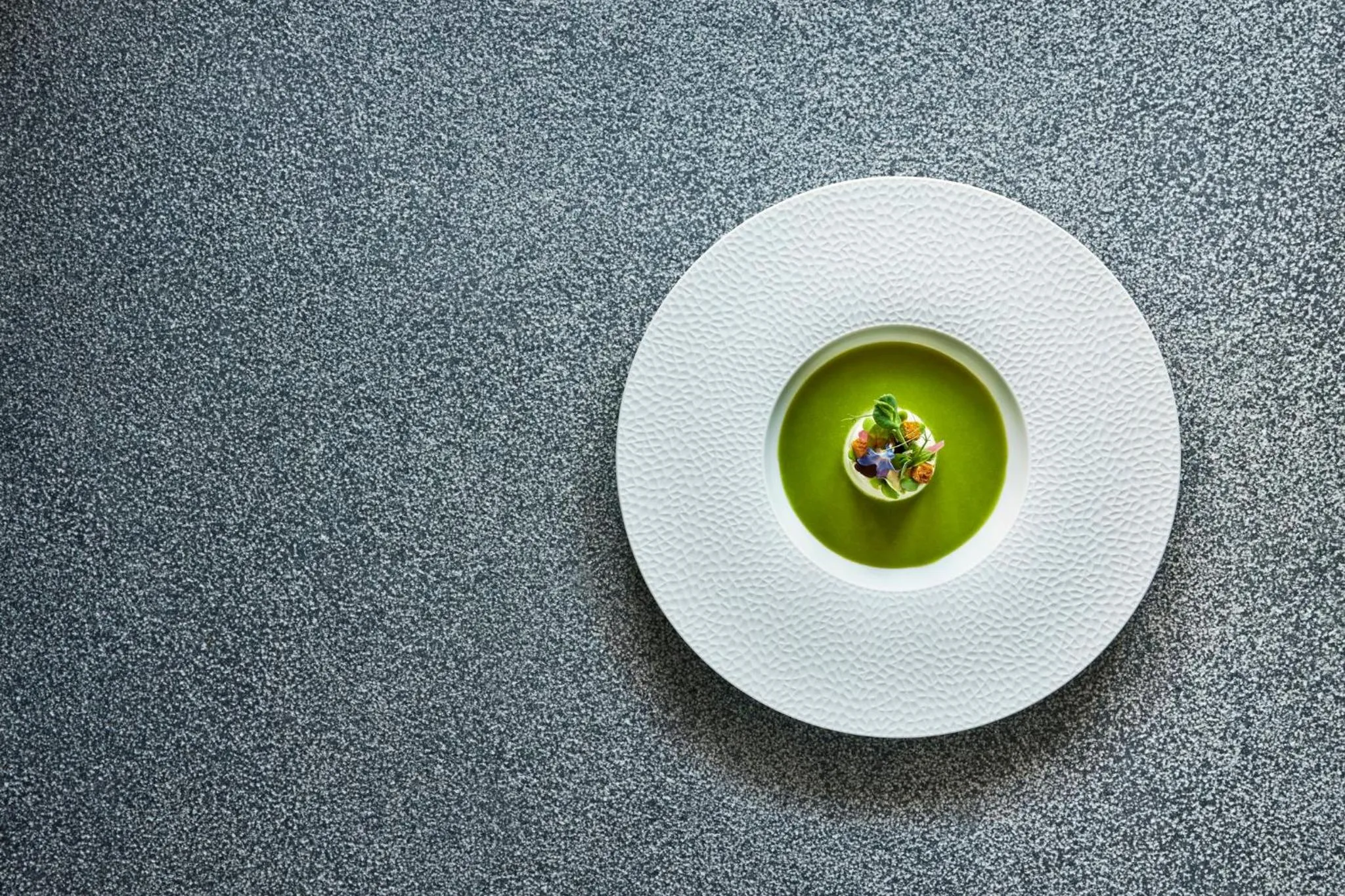 Restaurant/places to eat in COMO Le Montrachet