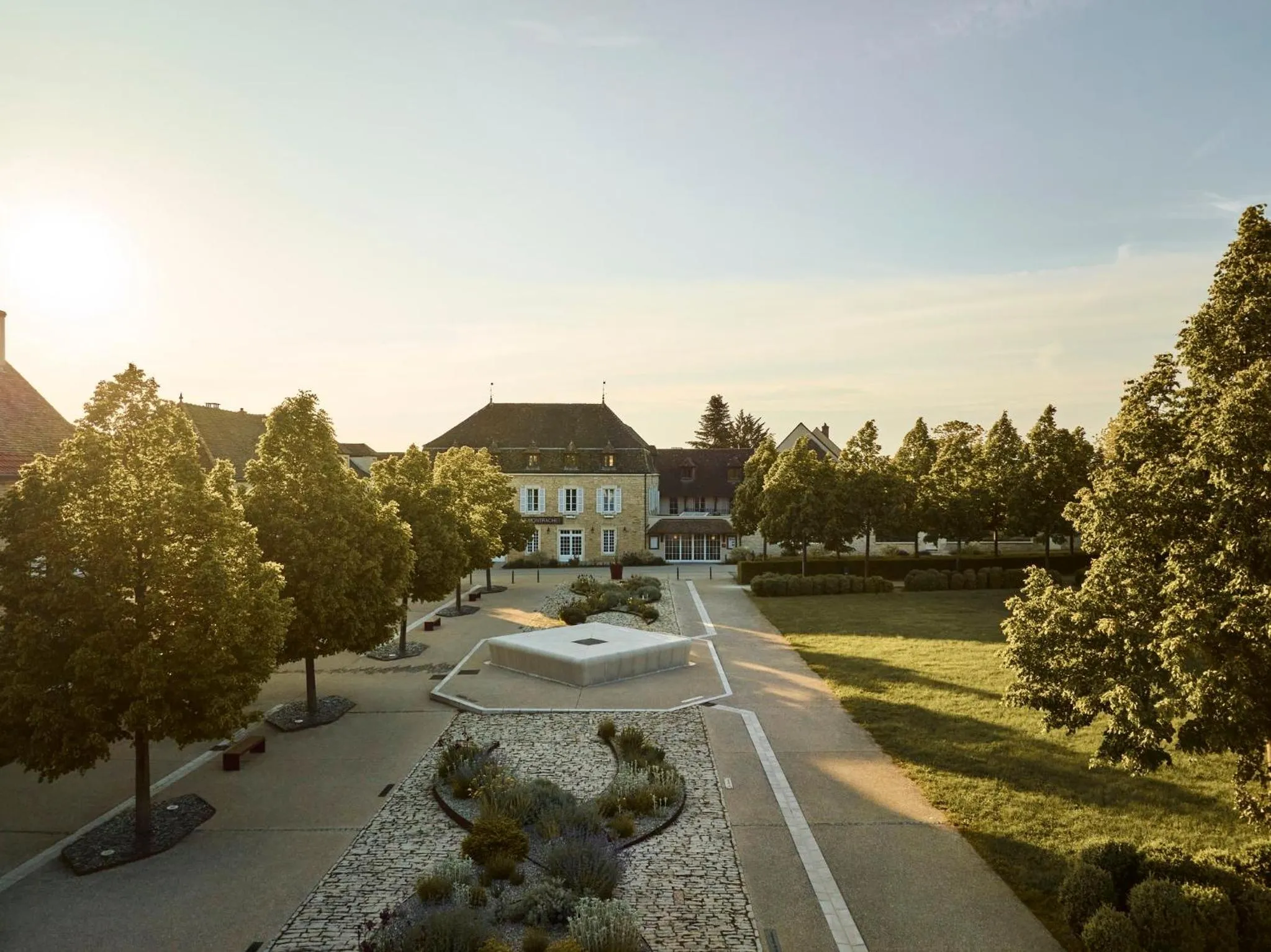 Property building in COMO Le Montrachet