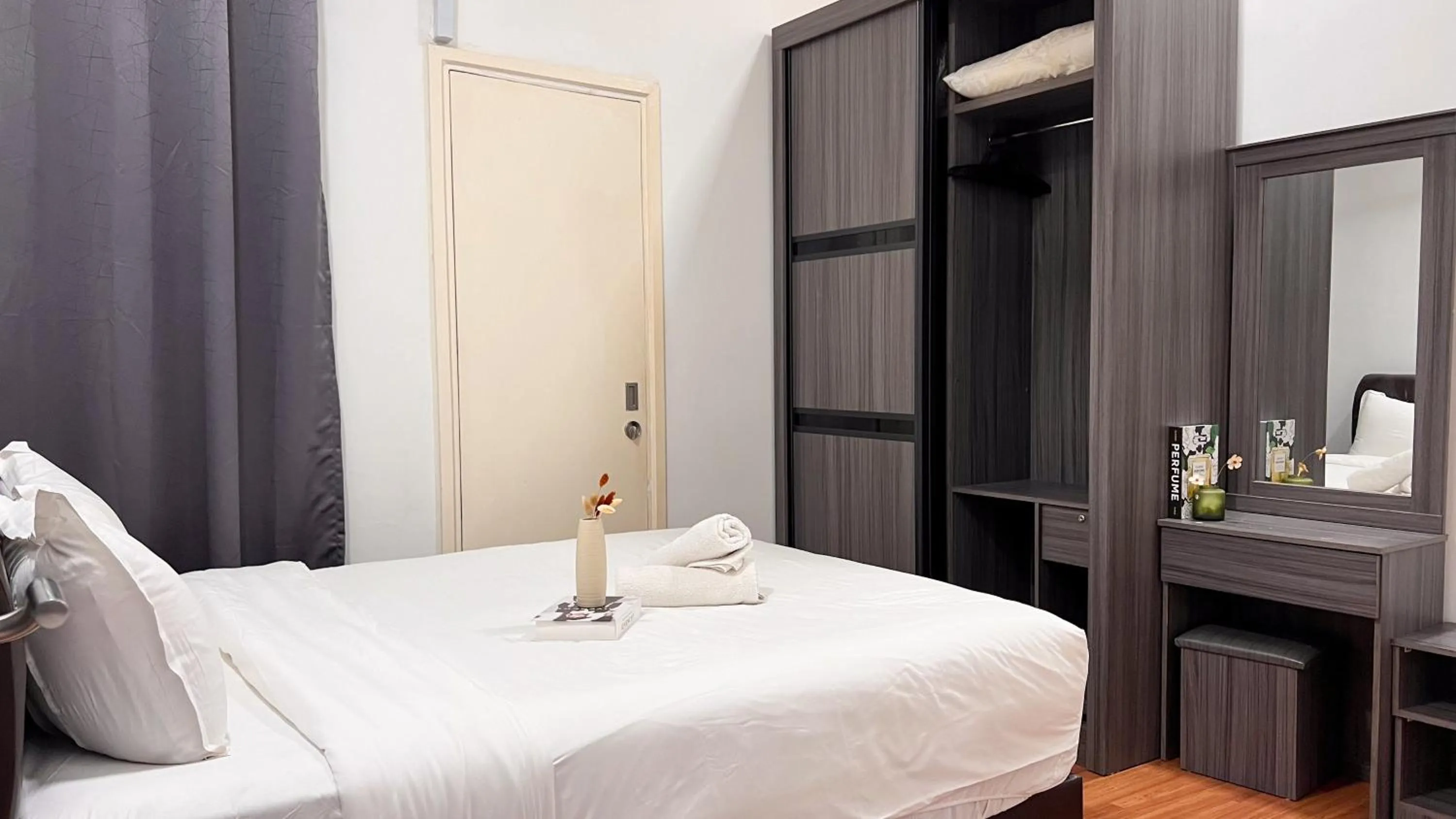 Bed in Da Men Subang Jaya USJ by Iconique