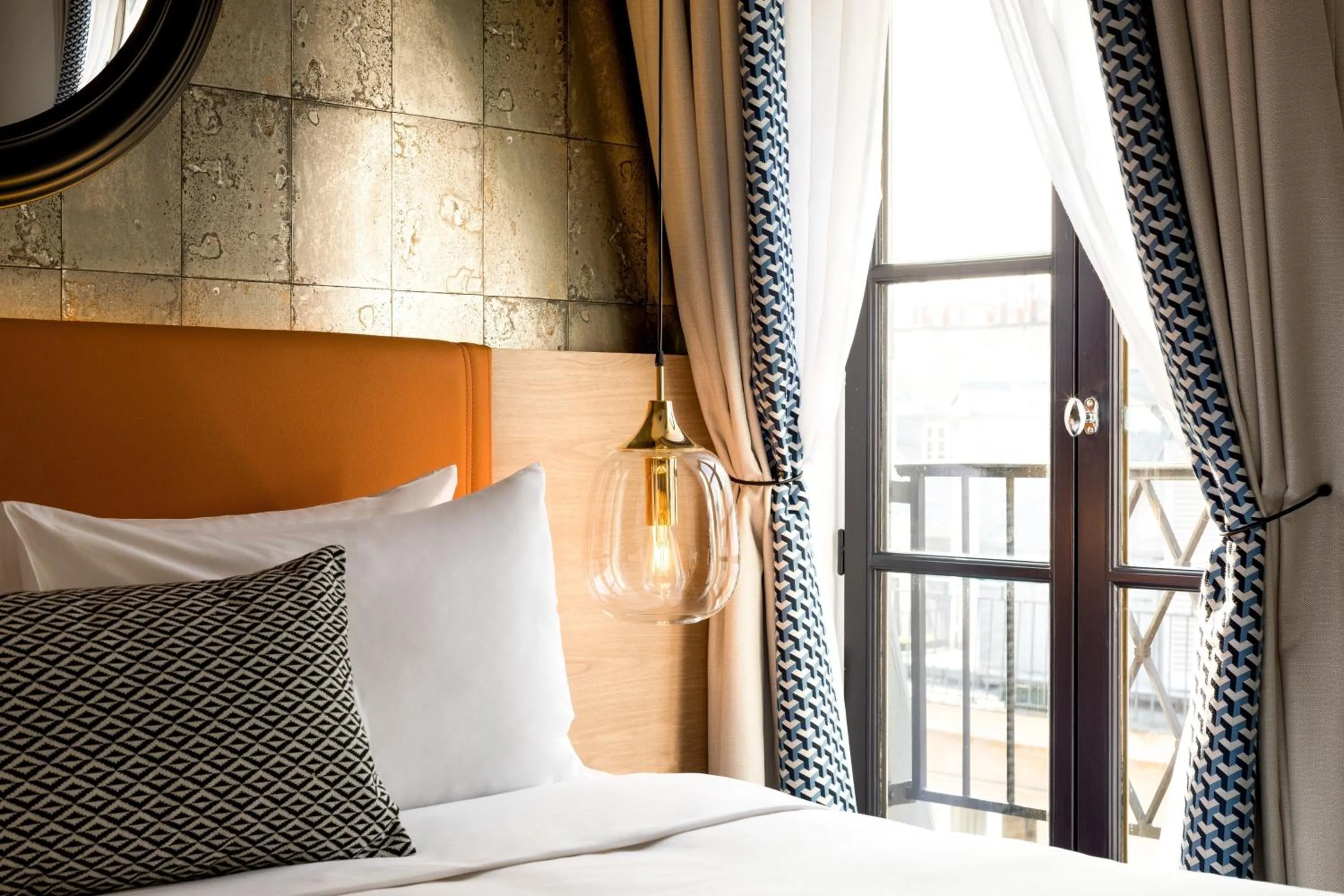 Photo of the whole room in Renaissance Paris Vendome Hotel