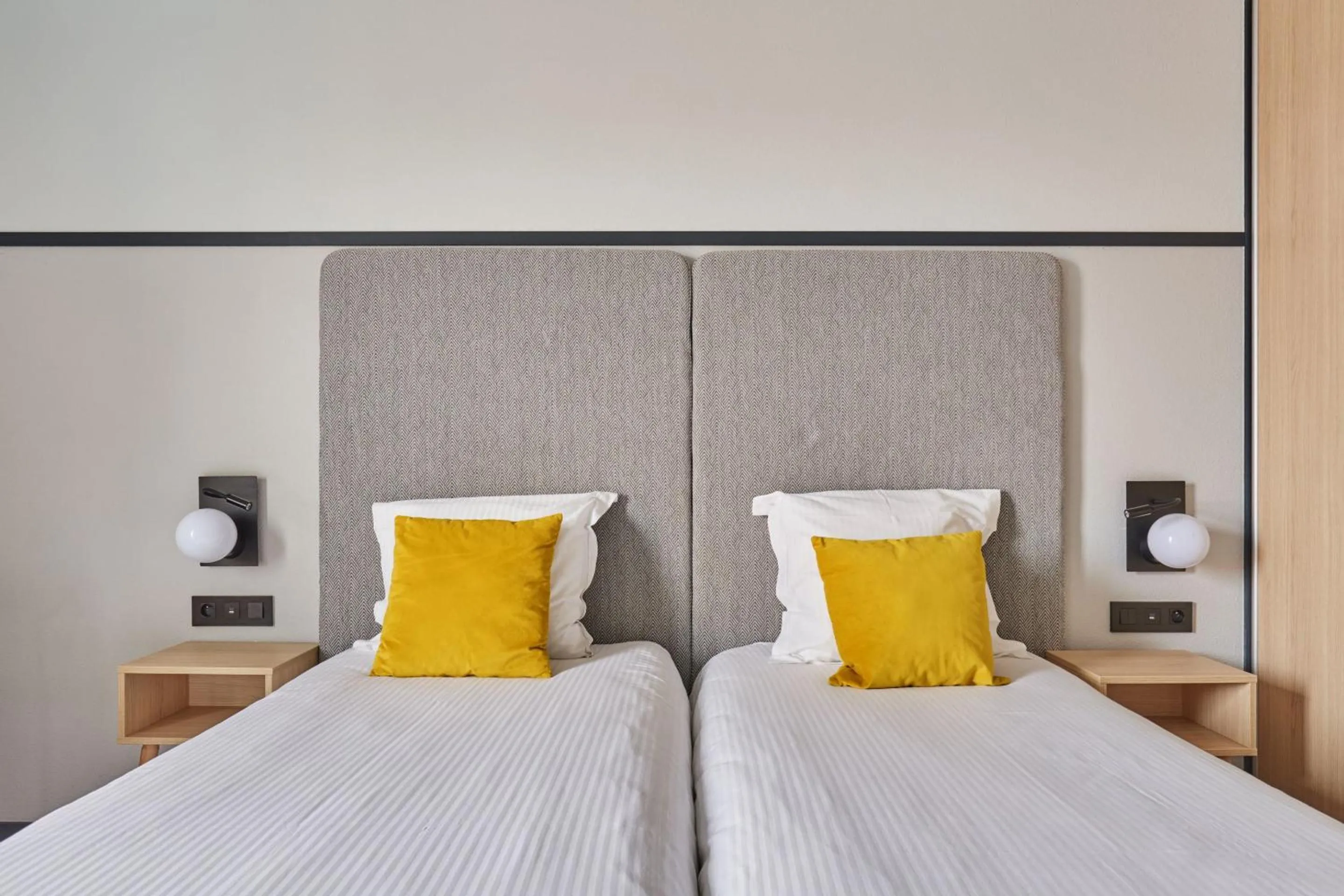 Bed in Appart'hôtel Odalys City - Bioparc Lyon Est