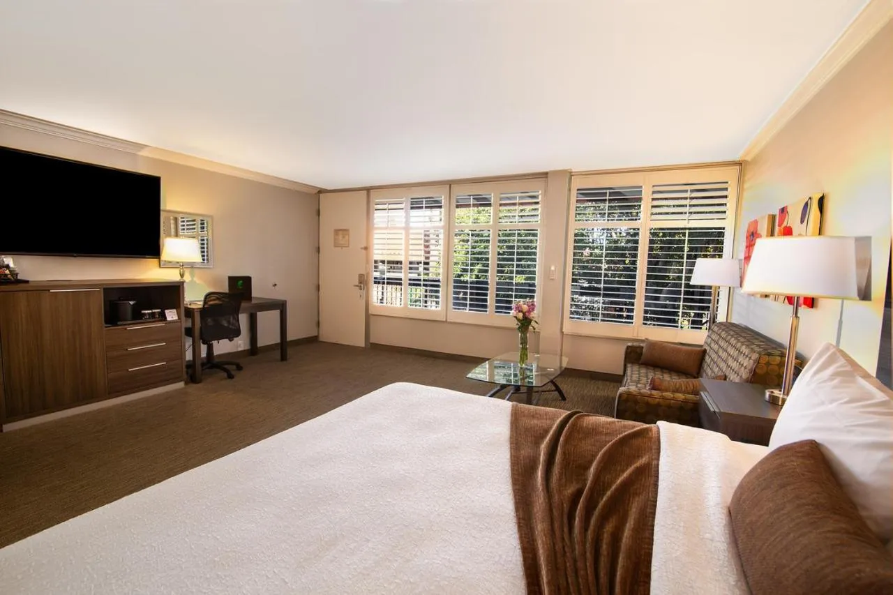 Photo of the whole room in Palm Garden Hotel