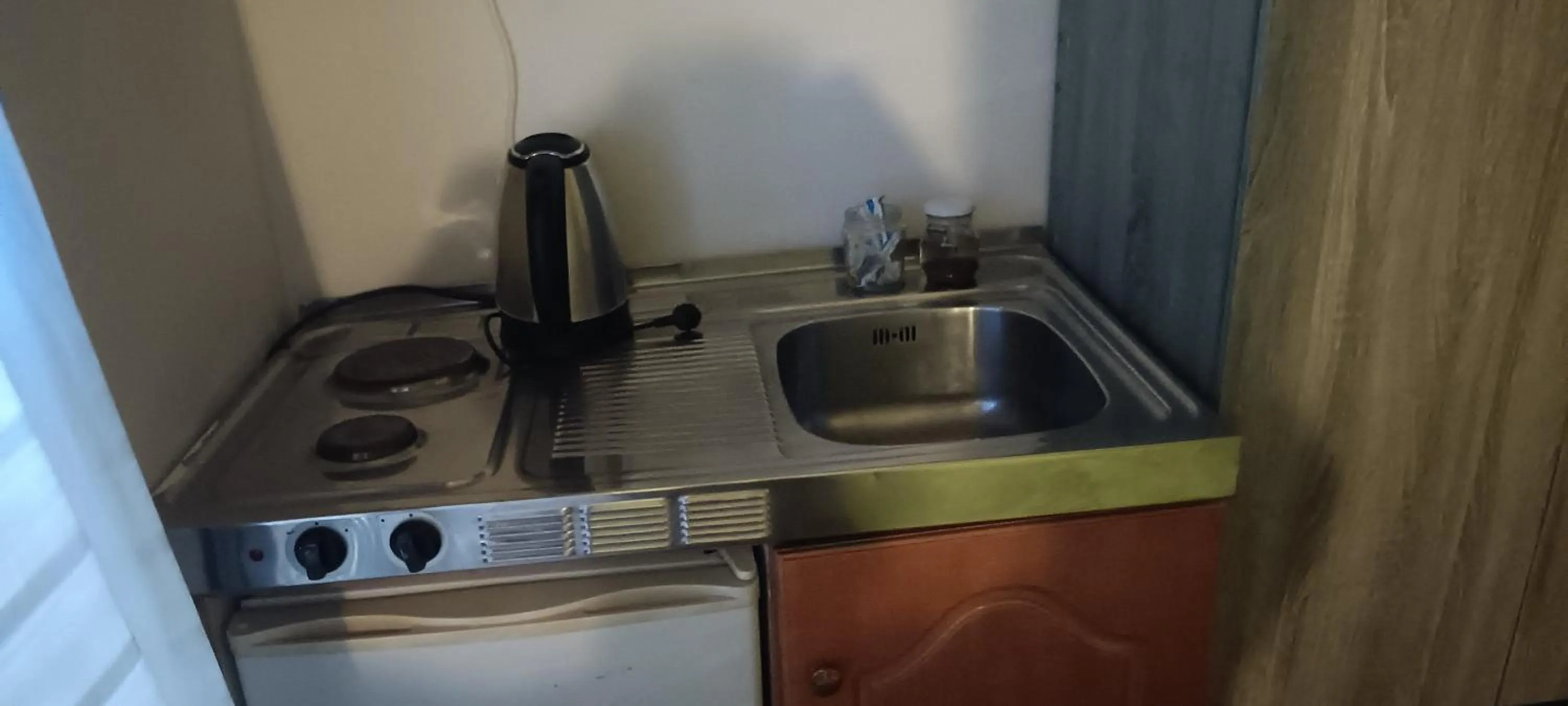 Kitchen or kitchenette in Hotel zakros rooms-restaurant