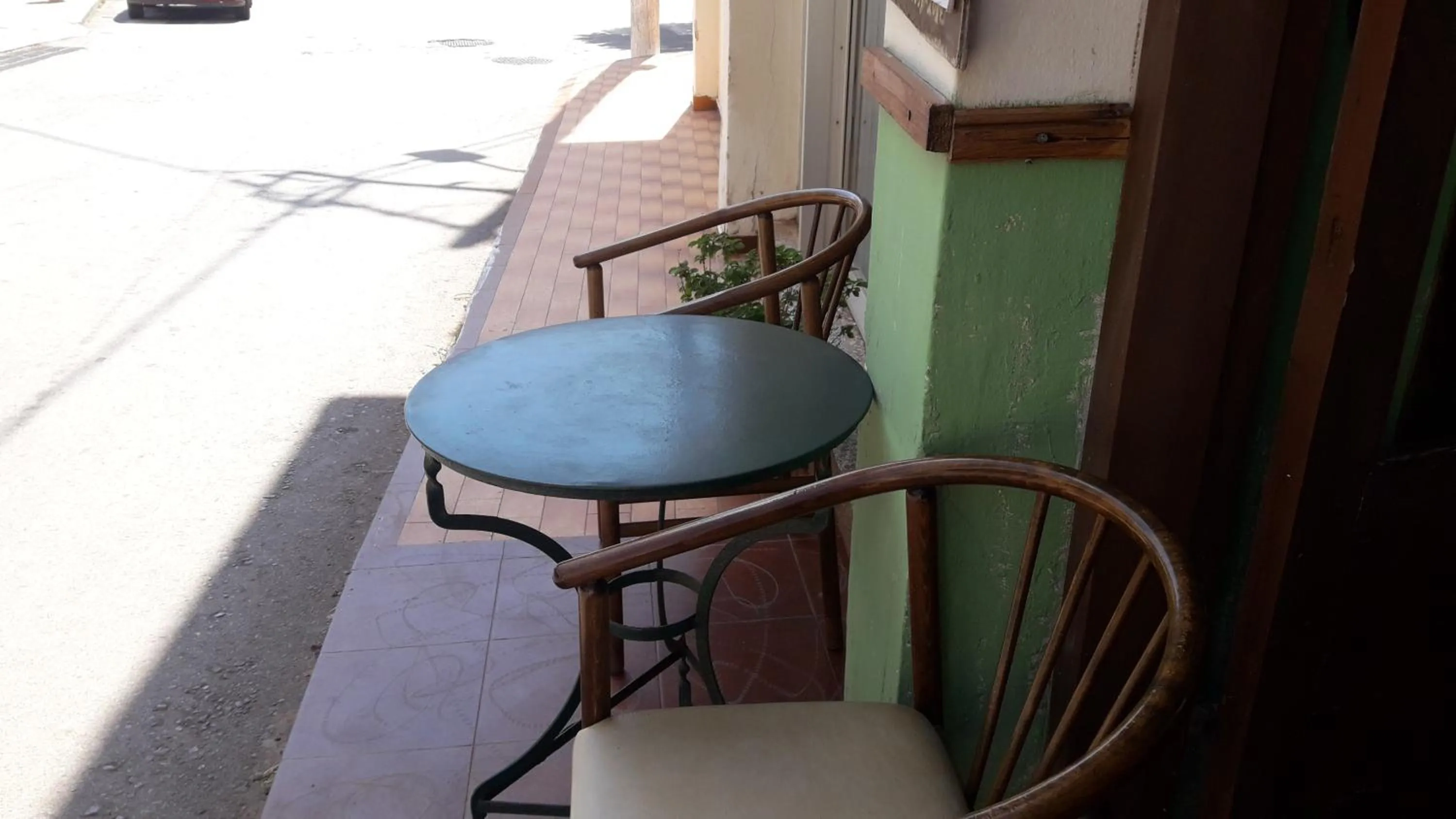 Property building in Hotel zakros rooms-restaurant