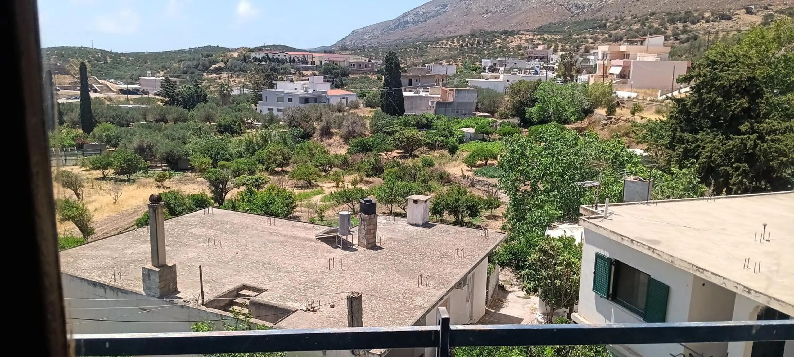 Mountain view in Hotel zakros rooms-restaurant