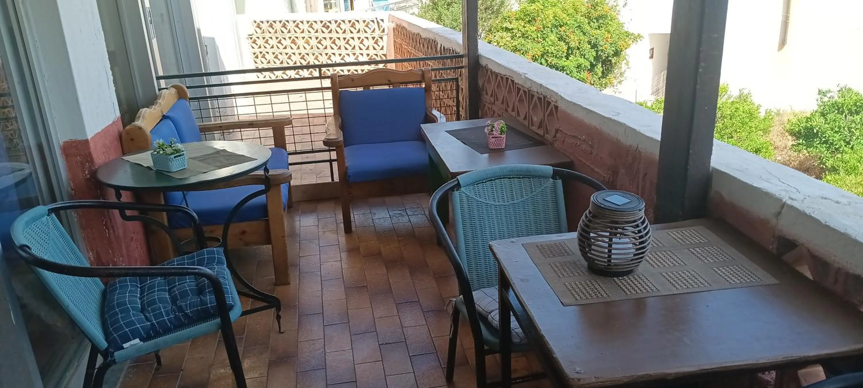 Property building in Hotel zakros rooms-restaurant