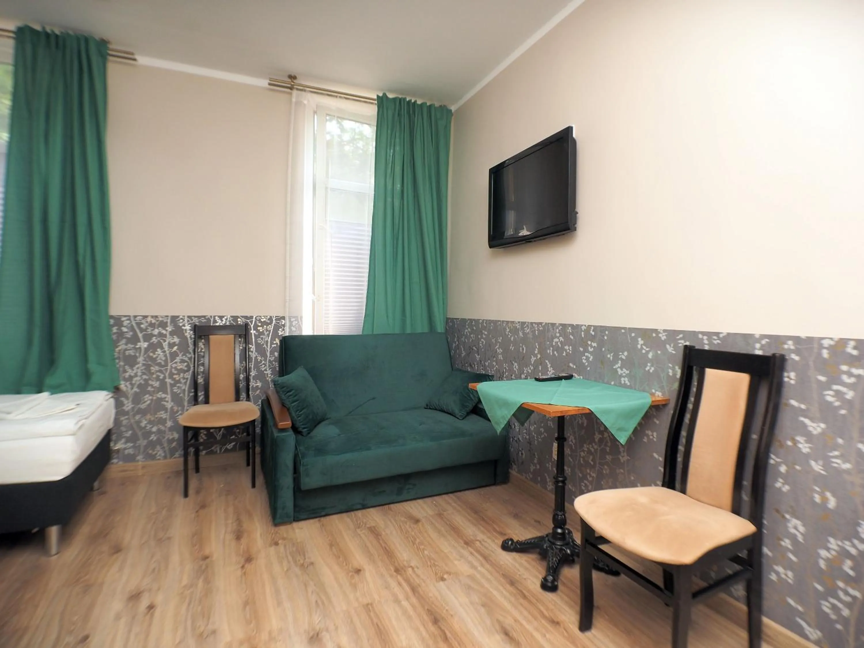 TV and multimedia in Willa Luna