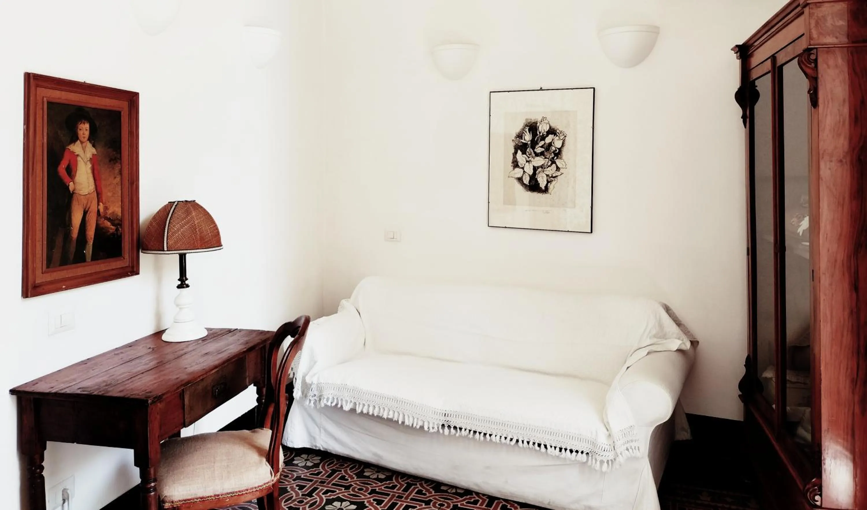 Living room, Bed in Fera O' Luni