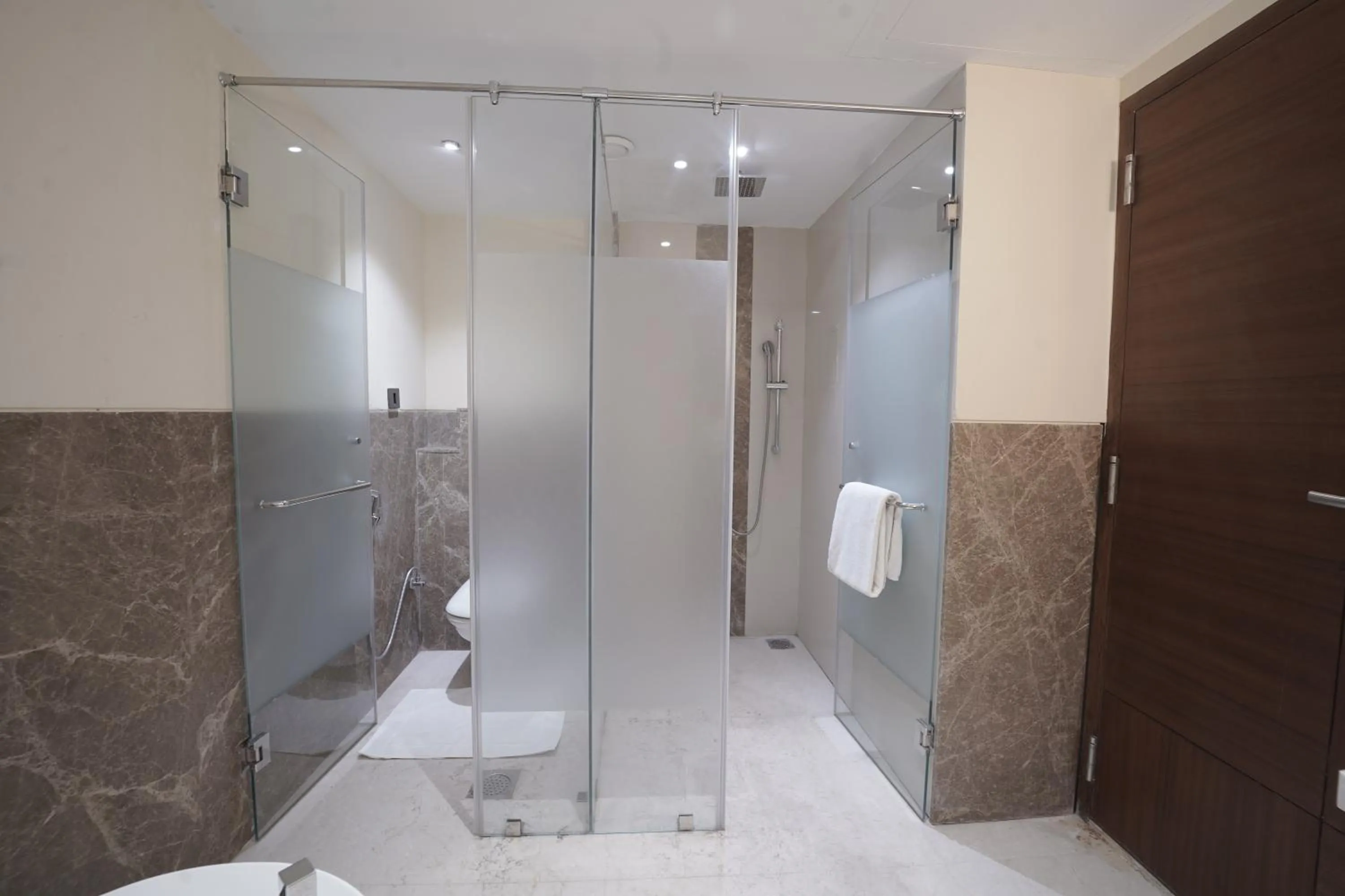 Bathroom in Babylon Capital