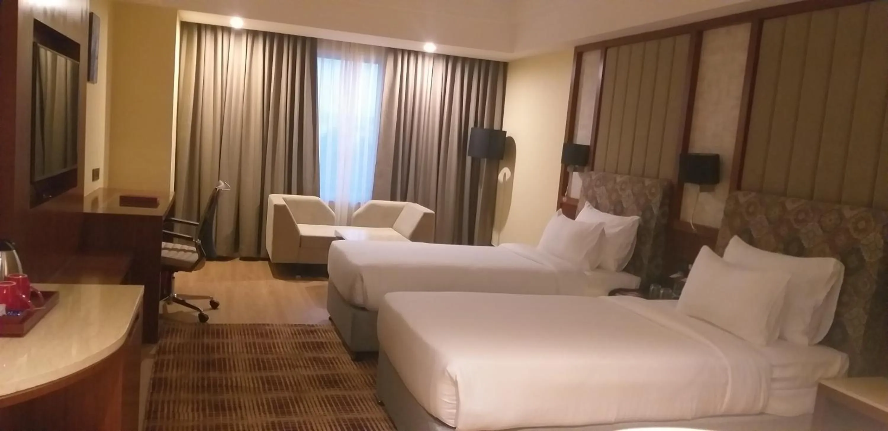 Bedroom, Bed in Babylon Capital