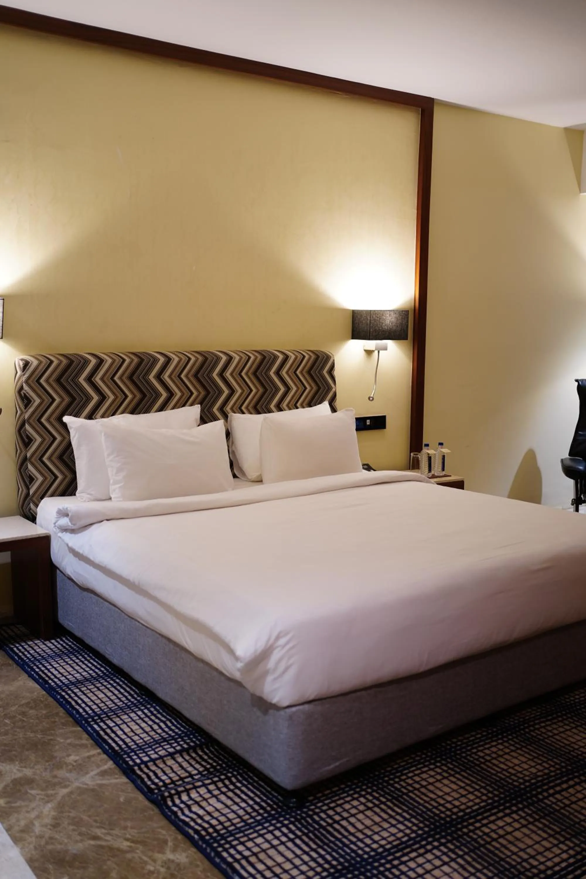 Bedroom, Bed in Babylon Capital