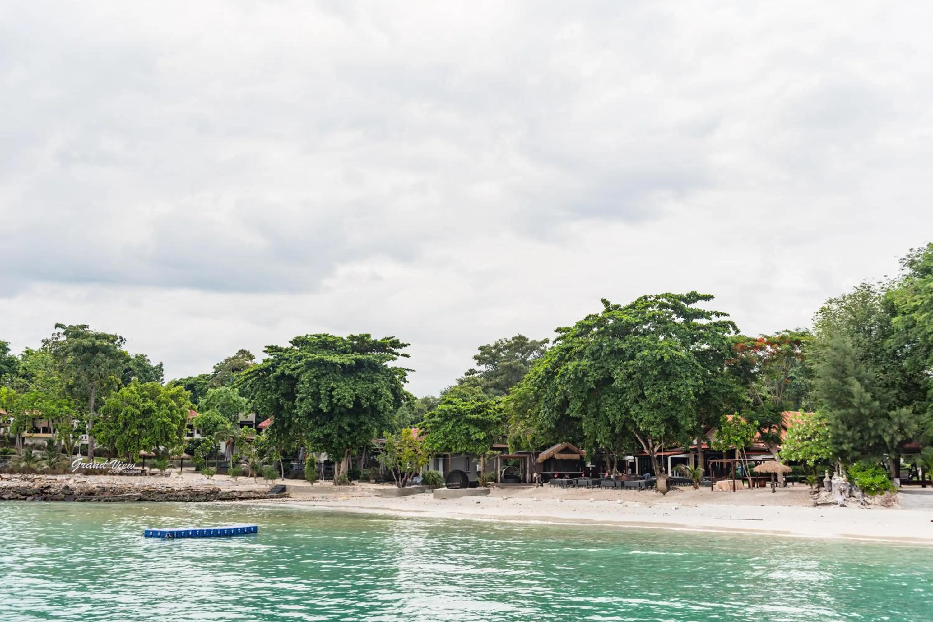 Beach in Samed Tropical Resort