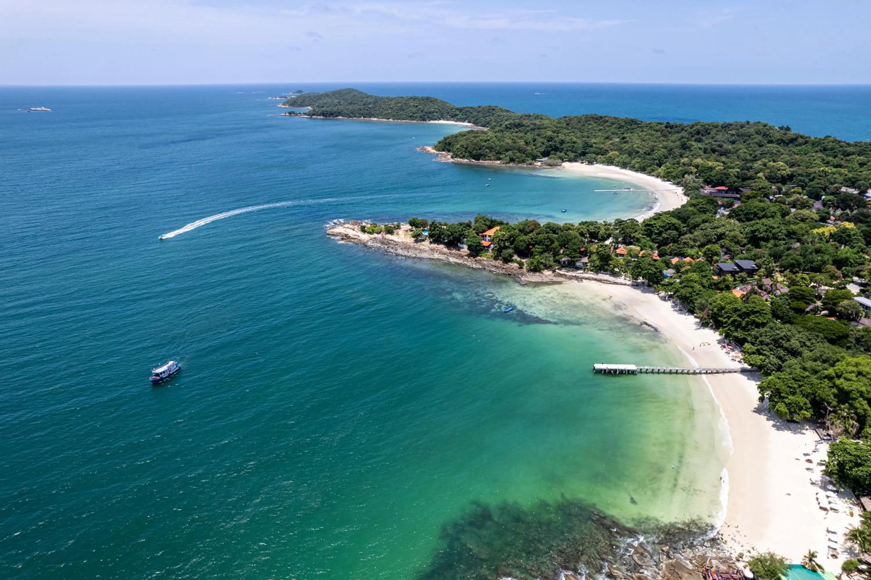 Swimming pool in Samed Tropical Resort