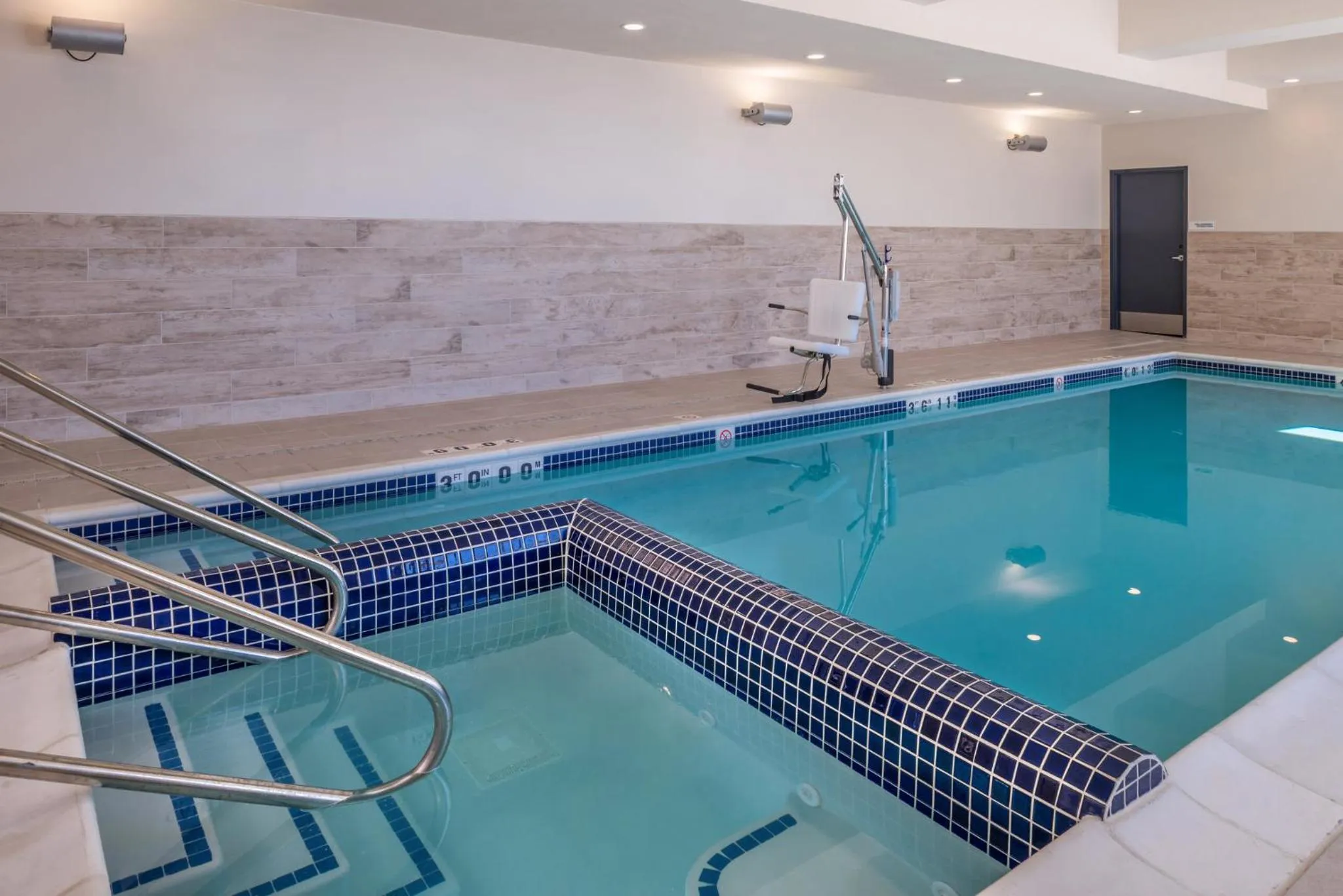 Swimming pool in Holiday Inn Detroit Northwest - Livonia by IHG