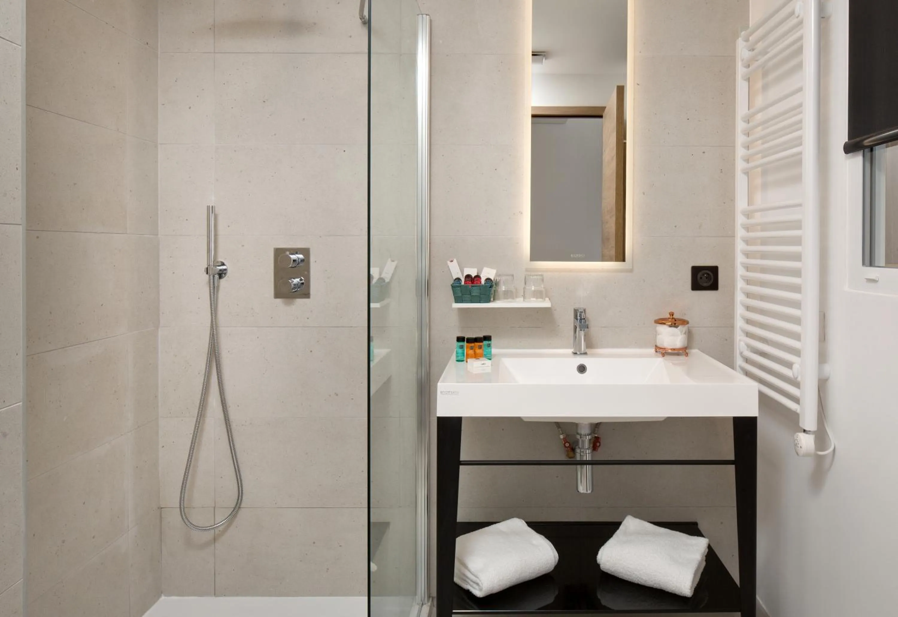 Bathroom in Vila De La Mar & Spa