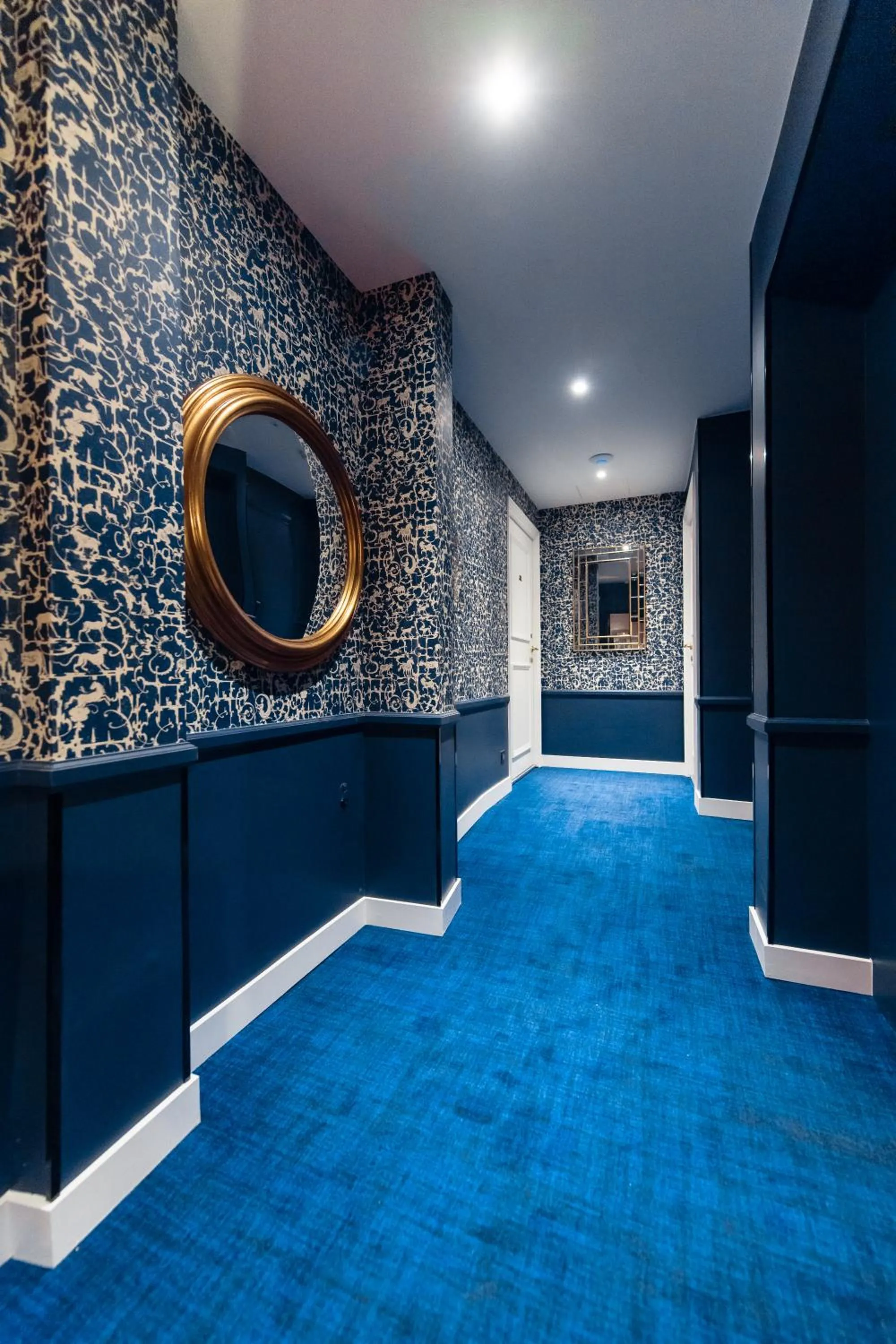 Decorative detail in Hotel Bleu de Grenelle - Tour Eiffel