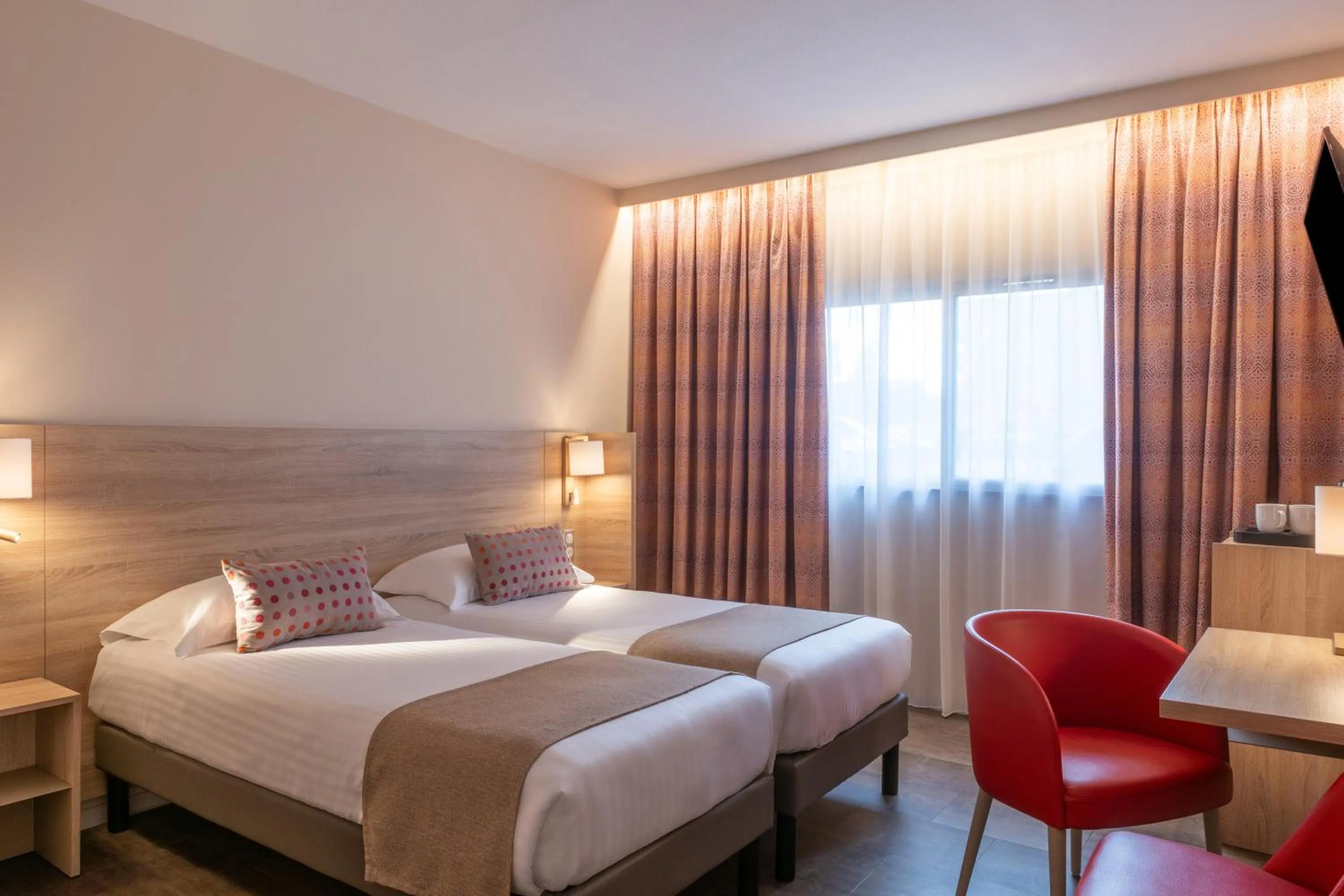 Bedroom, Bed in Hôtel L'Empreinte