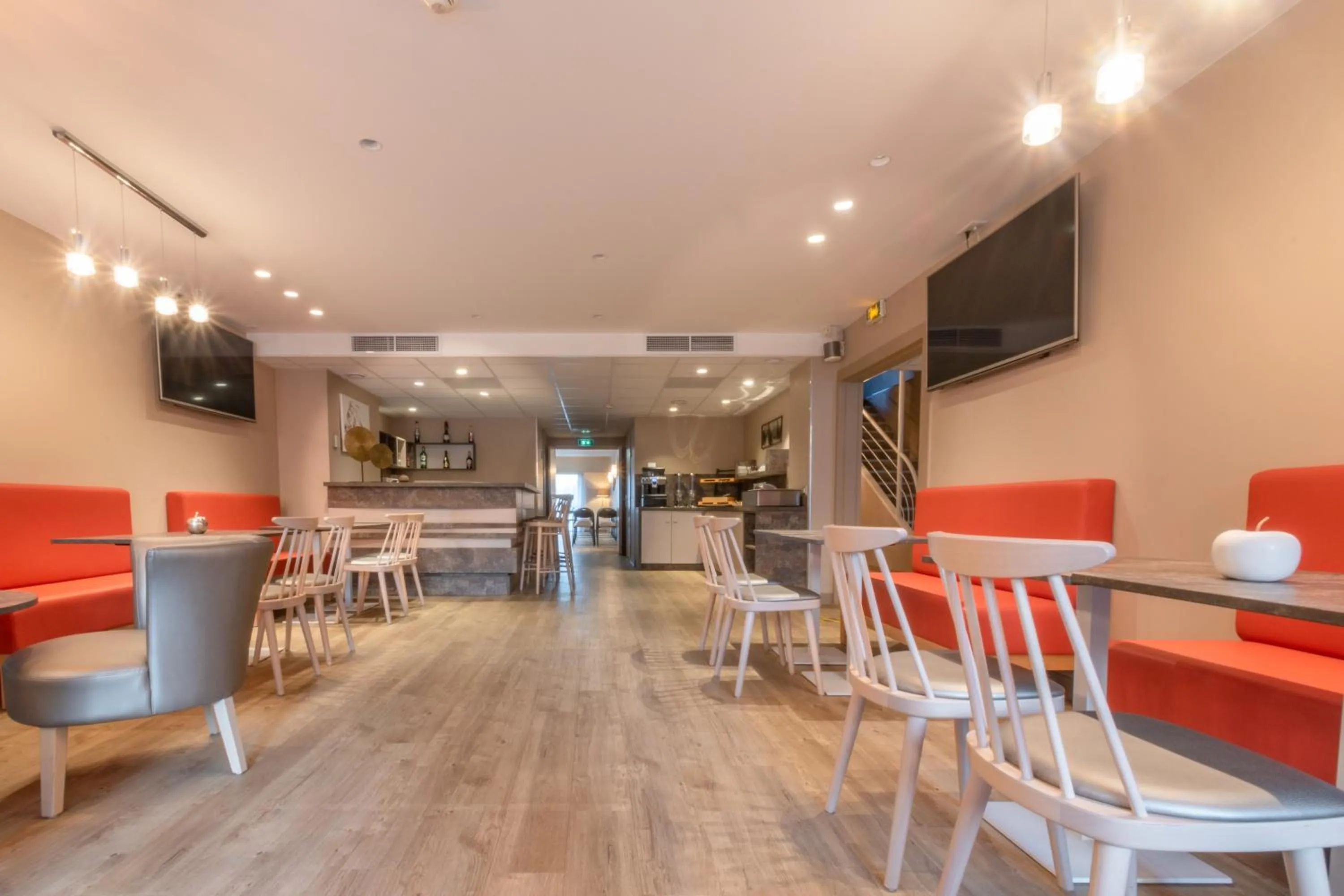 Restaurant/places to eat in Hôtel L'Empreinte