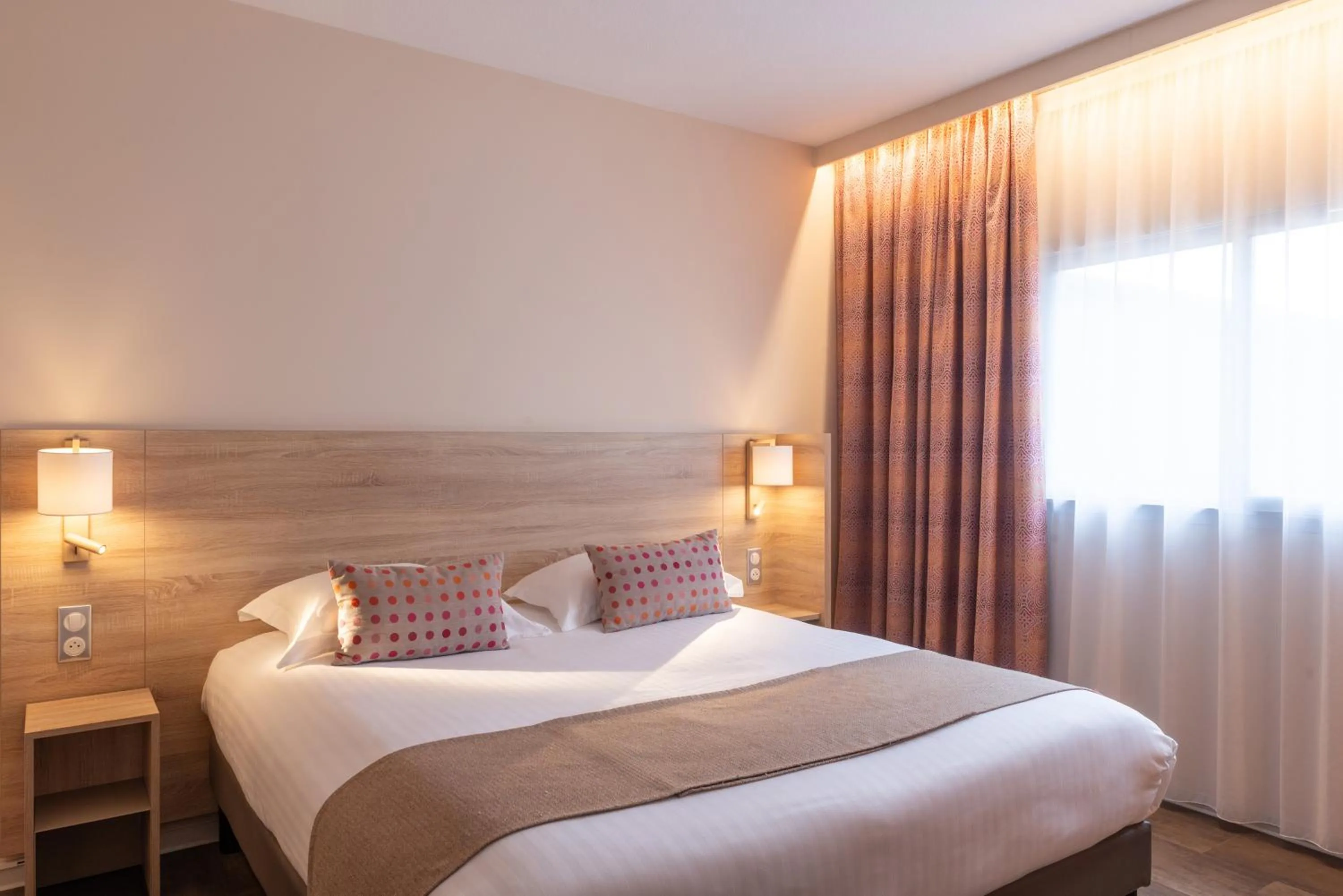 Bedroom, Bed in Hôtel L'Empreinte