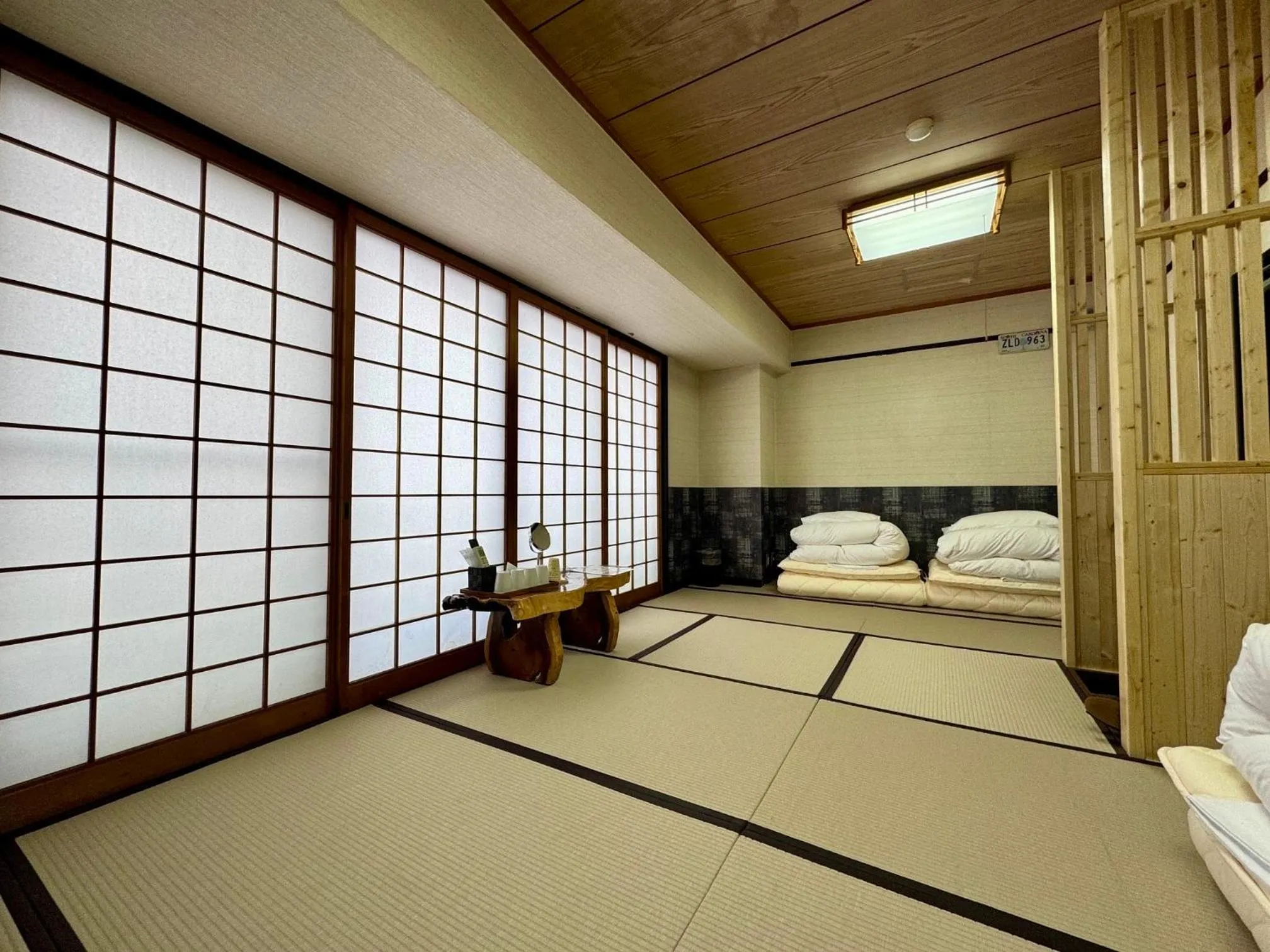 Photo of the whole room, Bed in Yufuin Akarinoyado