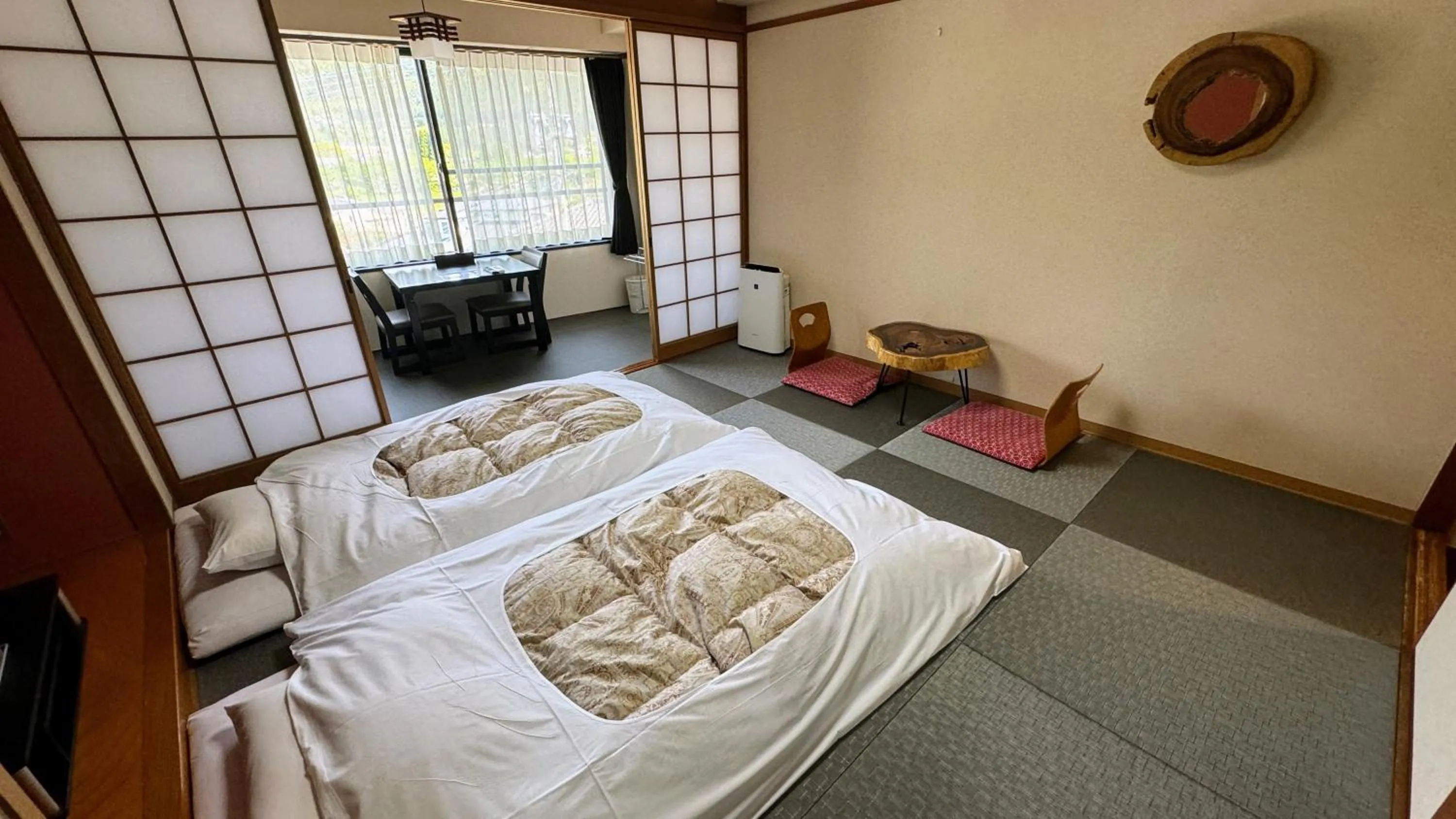 Decorative detail, Bed in Yufuin Akarinoyado