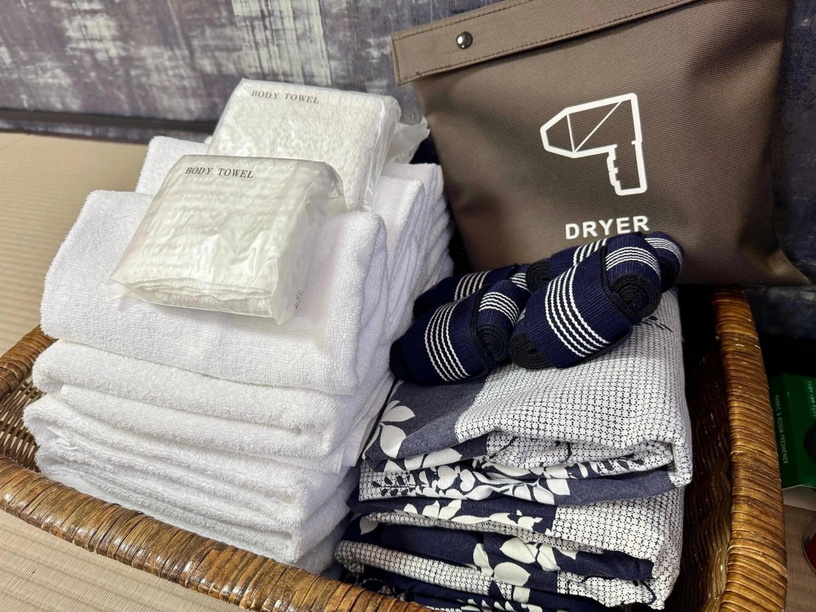 Photo of the whole room in Yufuin Akarinoyado